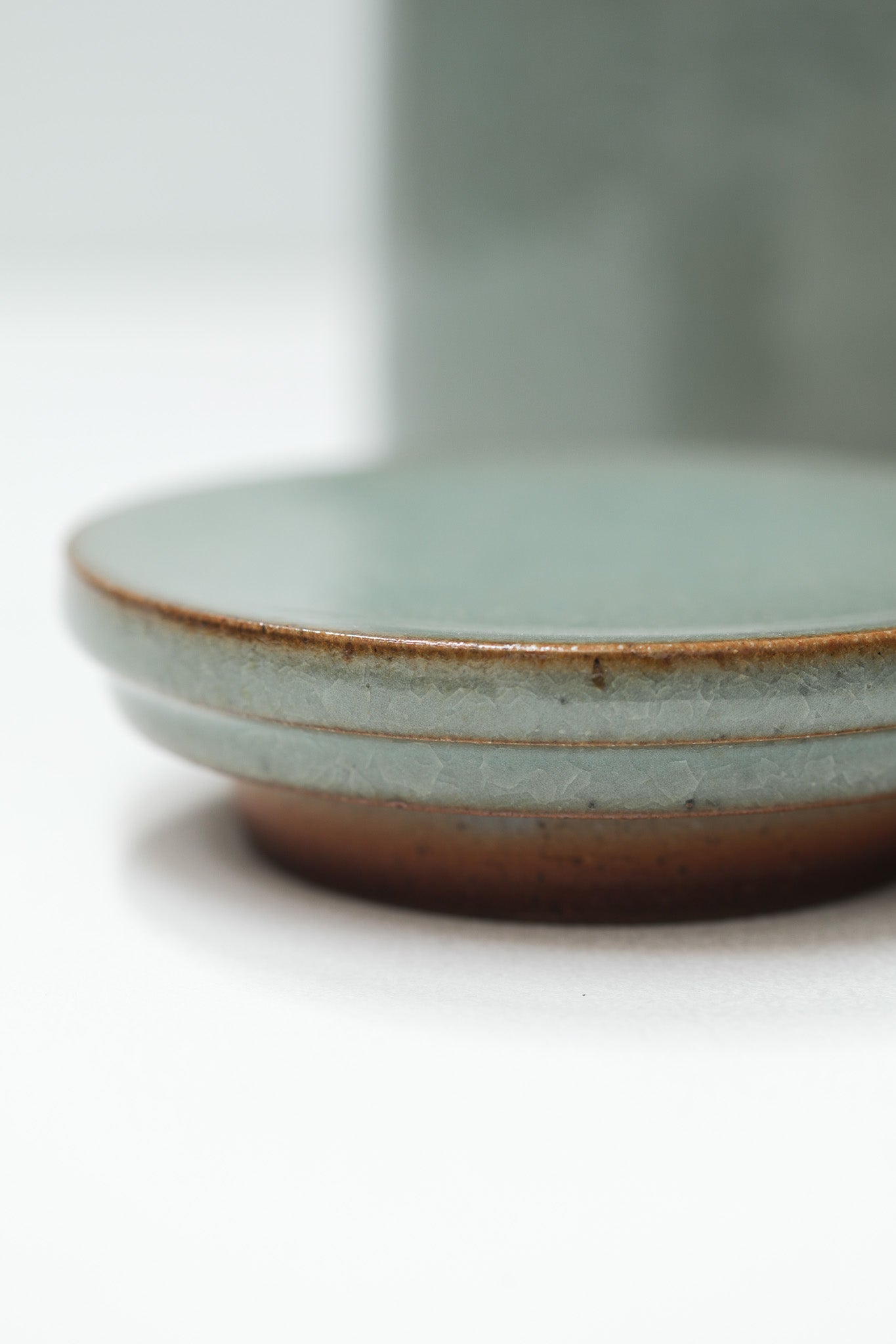 Florian Gadsby: Jar with Stepped Lid