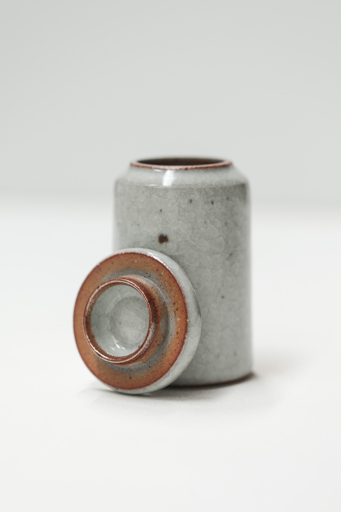 Florian Gadsby: Miniature Lidded Jar