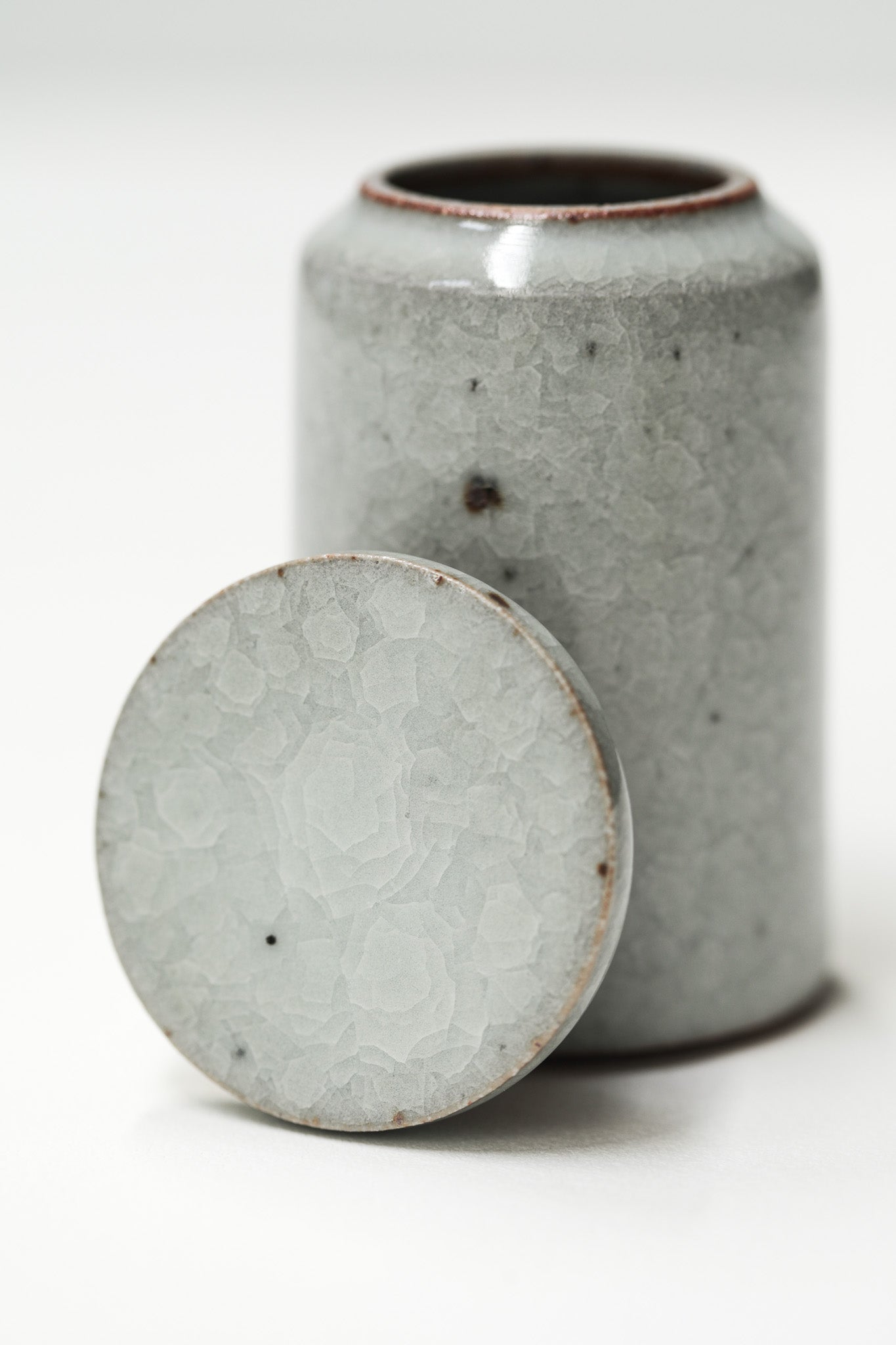 Florian Gadsby: Miniature Lidded Jar