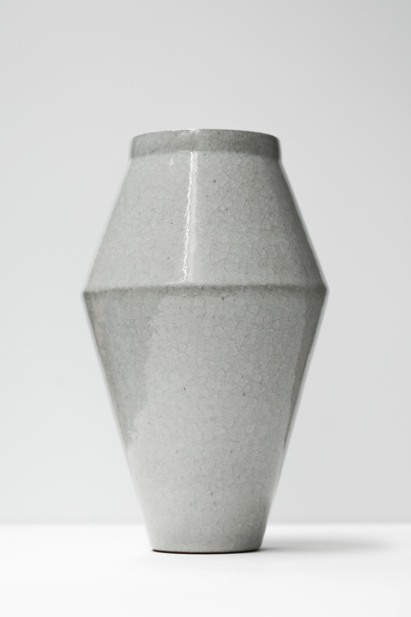 Florian Gadsby: Angular Vase