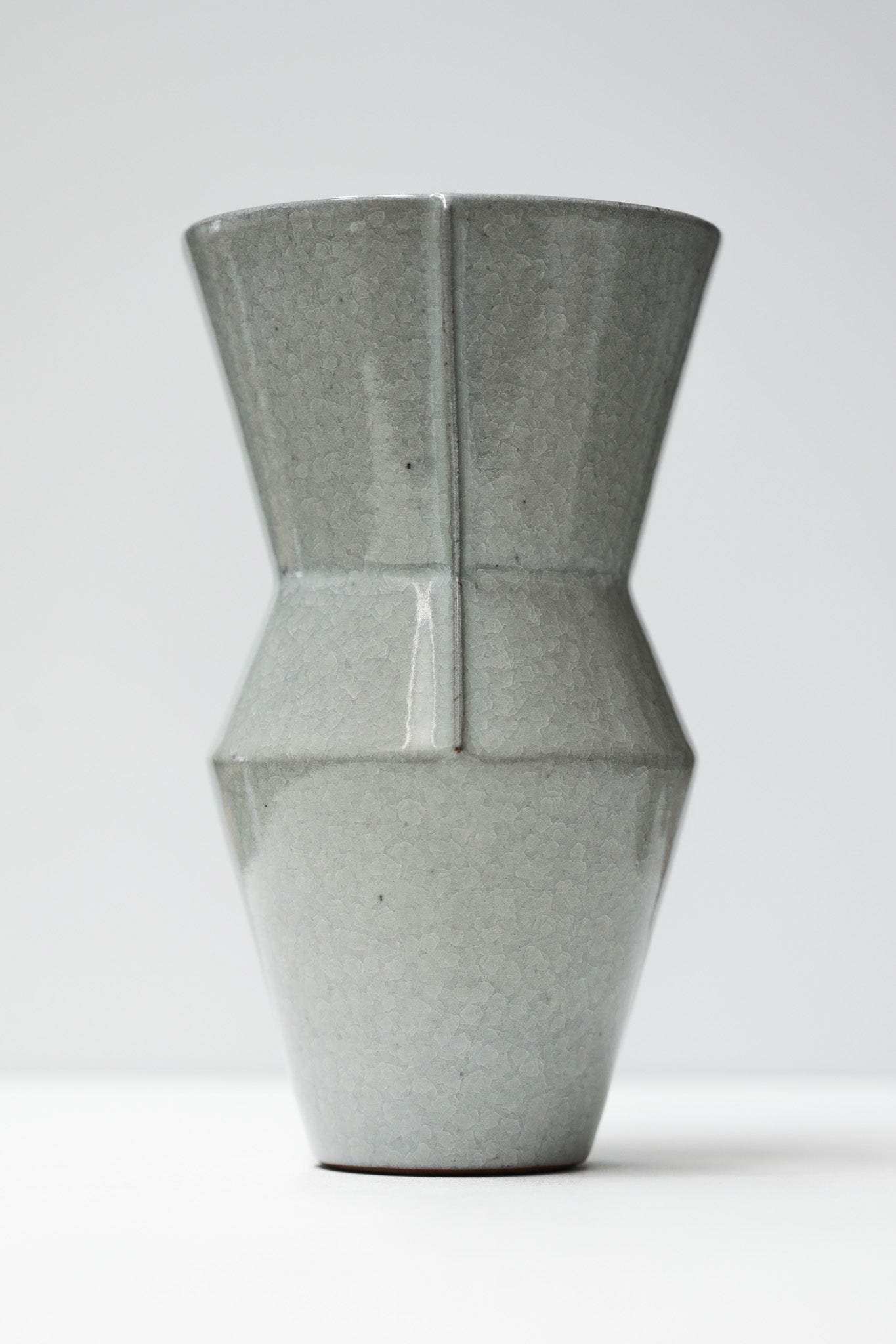 Florian Gadsby: Lined Vase