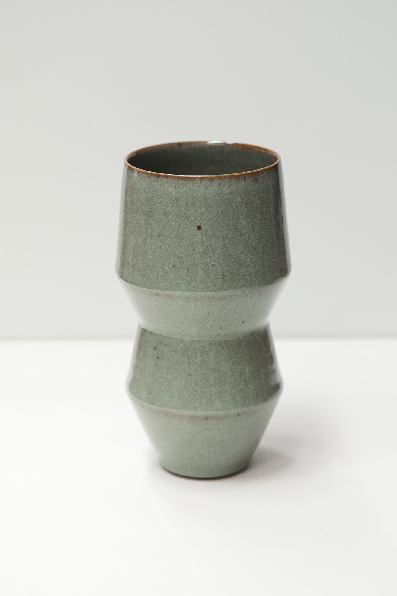 Florian Gadsby: Angular Vase