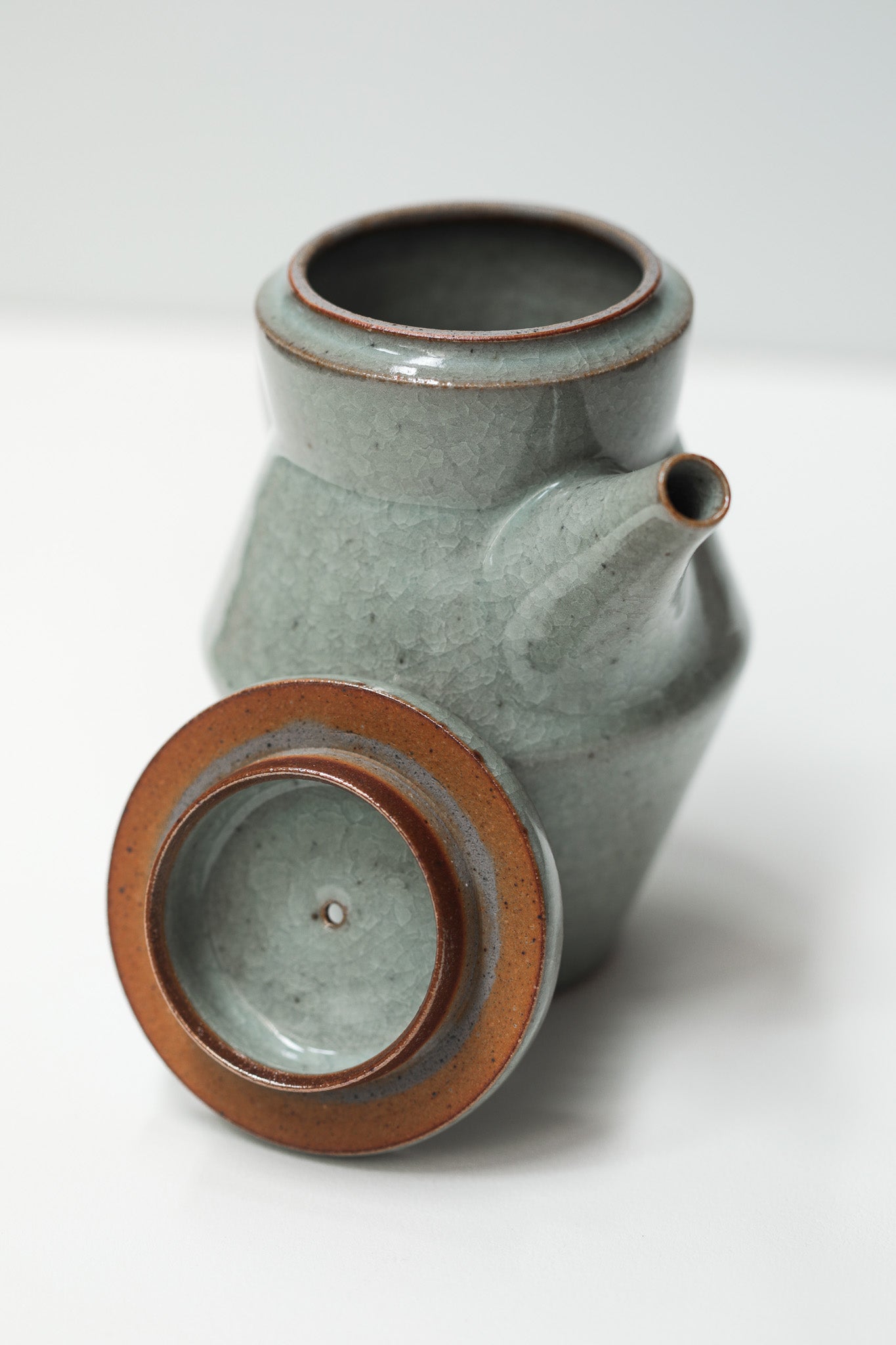 Florian Gadsby: Angular Teapot
