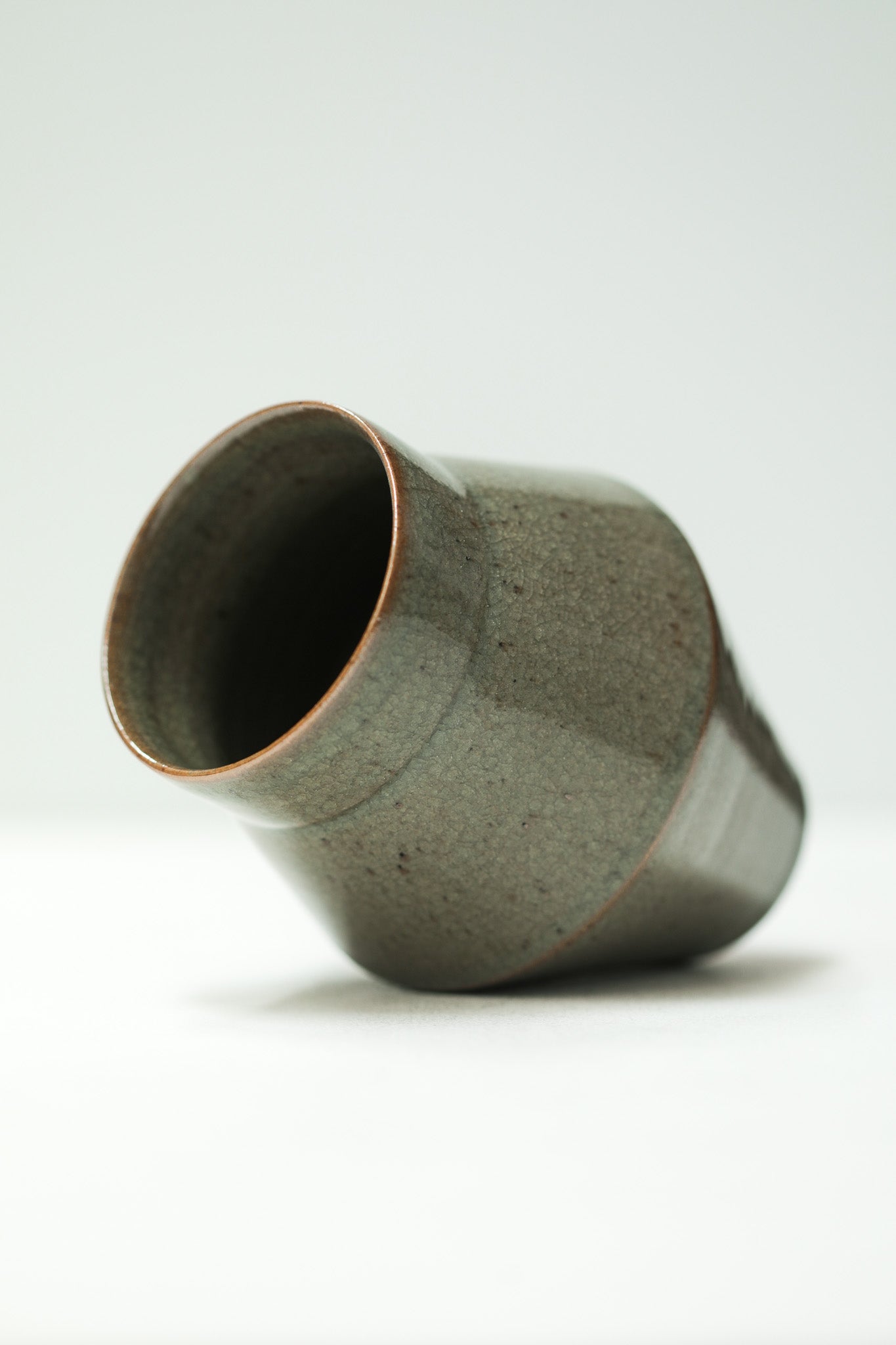 Florian Gadsby: Small Vase