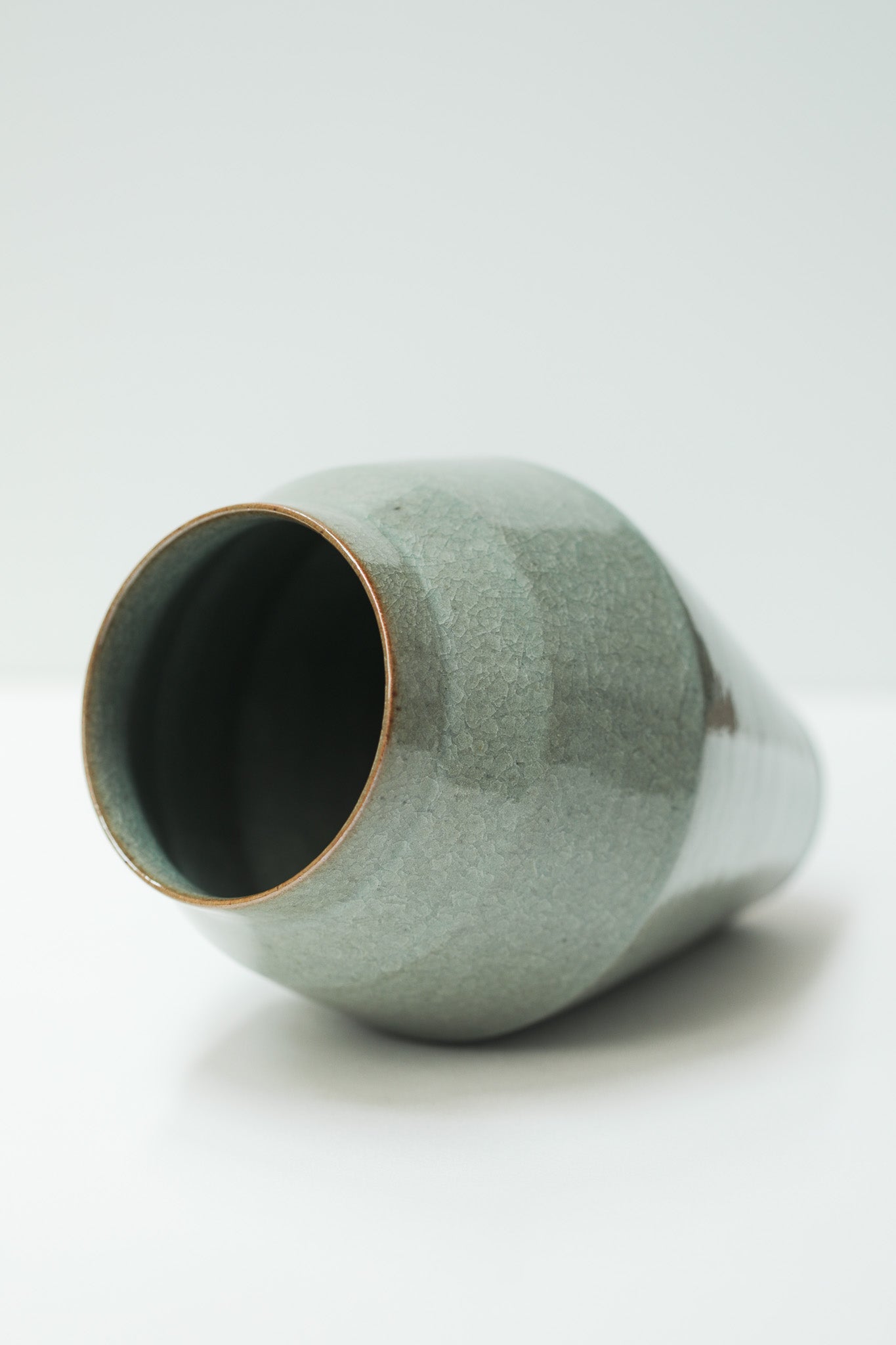 Florian Gadsby: Angular Vase