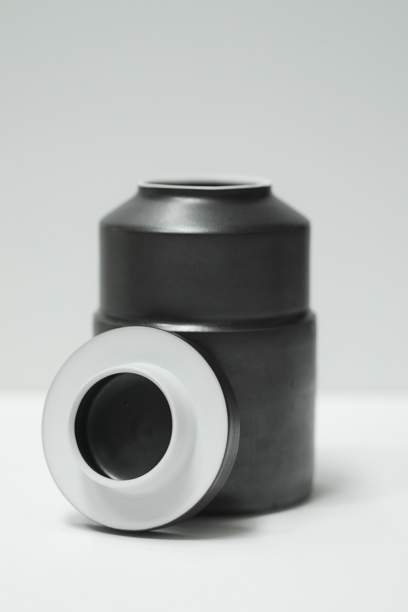 Florian Gadsby: Stepped Lidded Jar