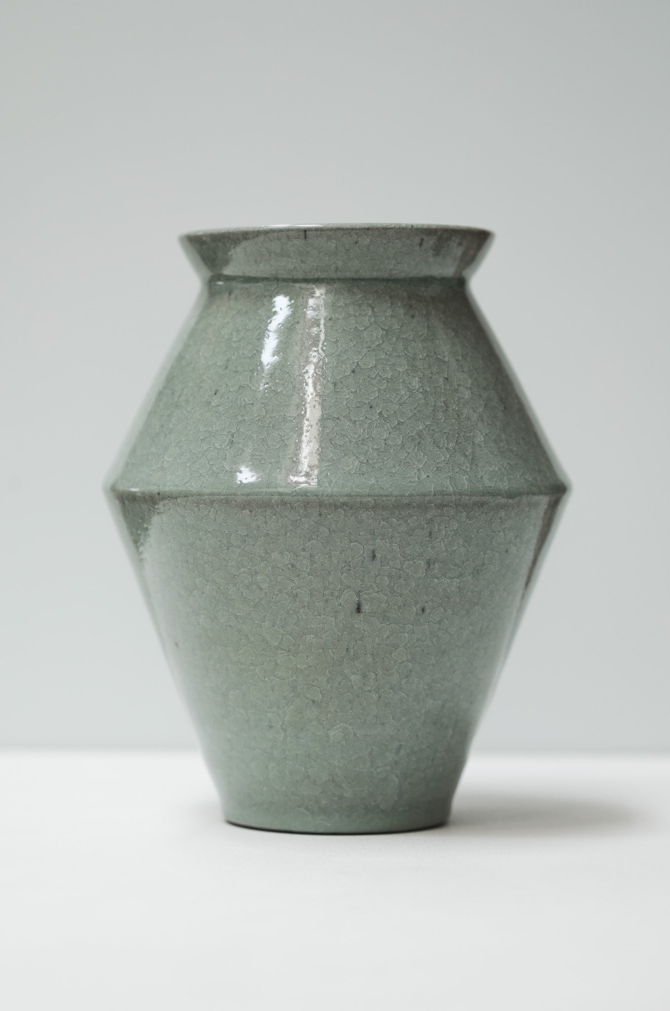 Florian Gadsby: Large Angular Vase