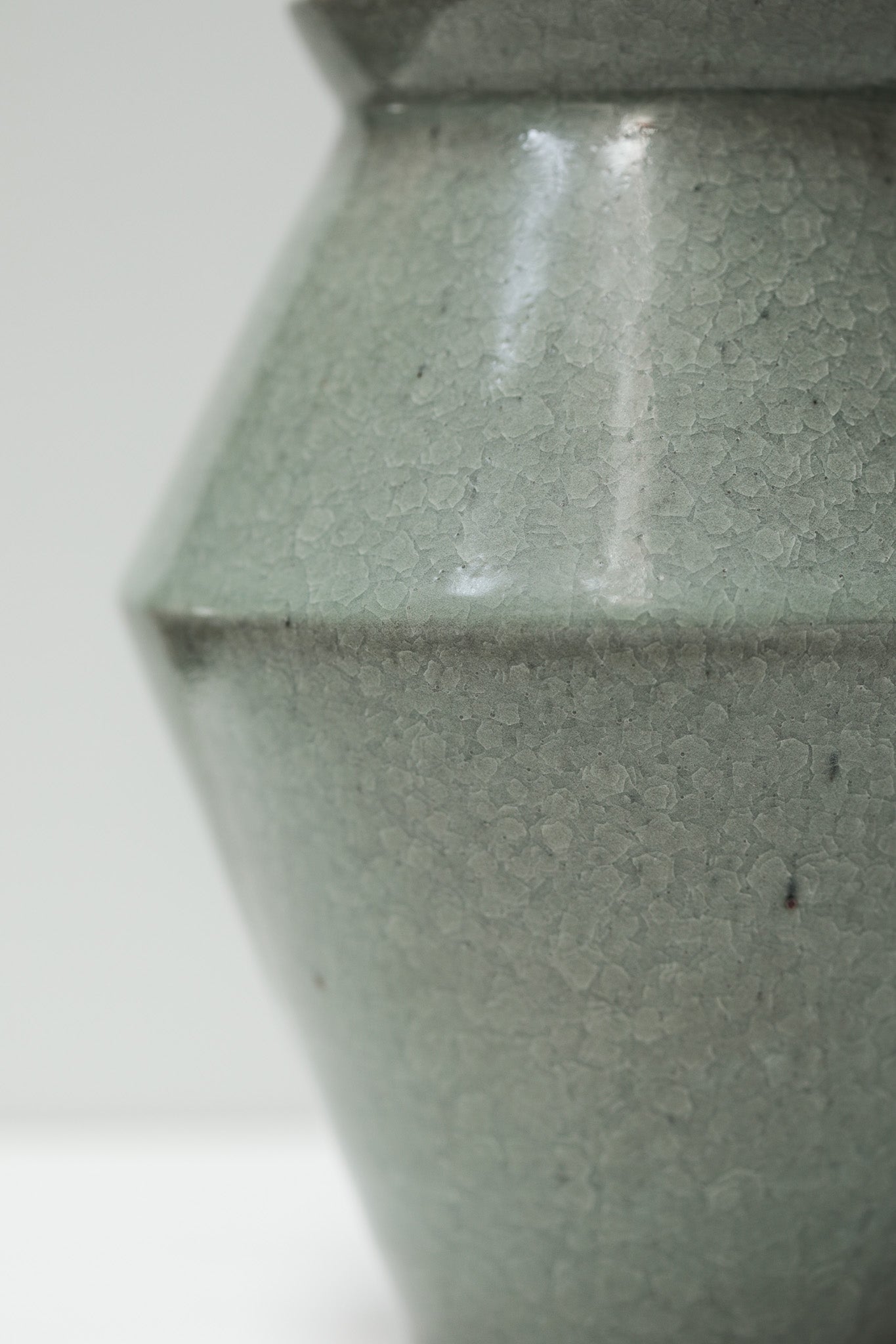 Florian Gadsby: Large Angular Vase