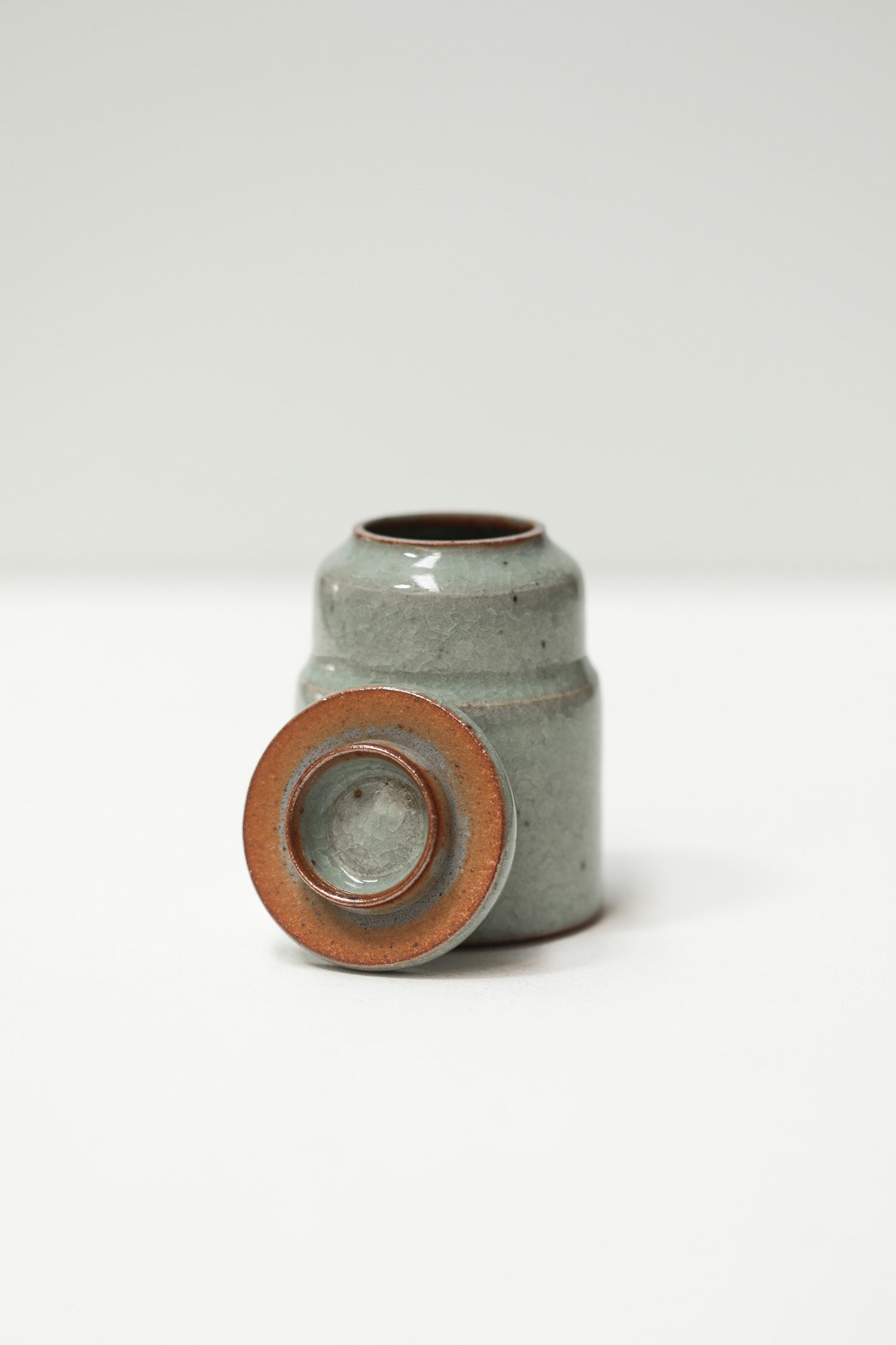 Florian Gadsby: Miniature Lidded Jar