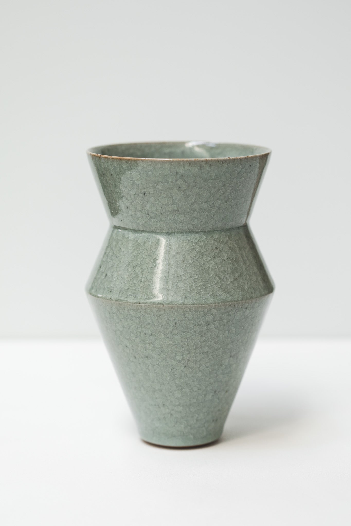 Florian Gadsby: Angular Vase