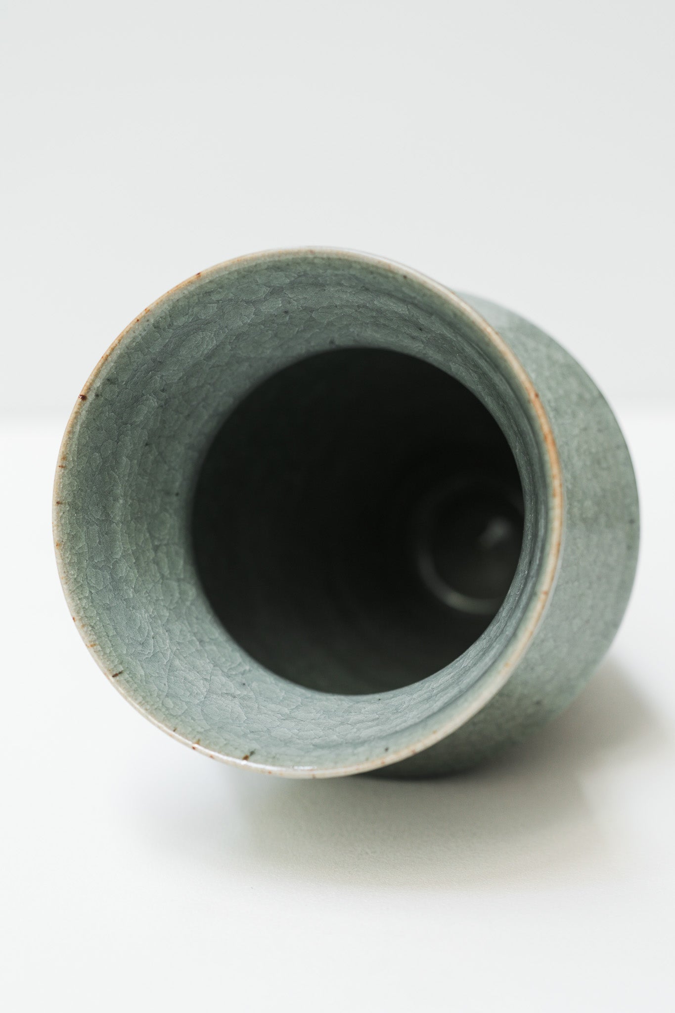 Florian Gadsby: Angular Vase