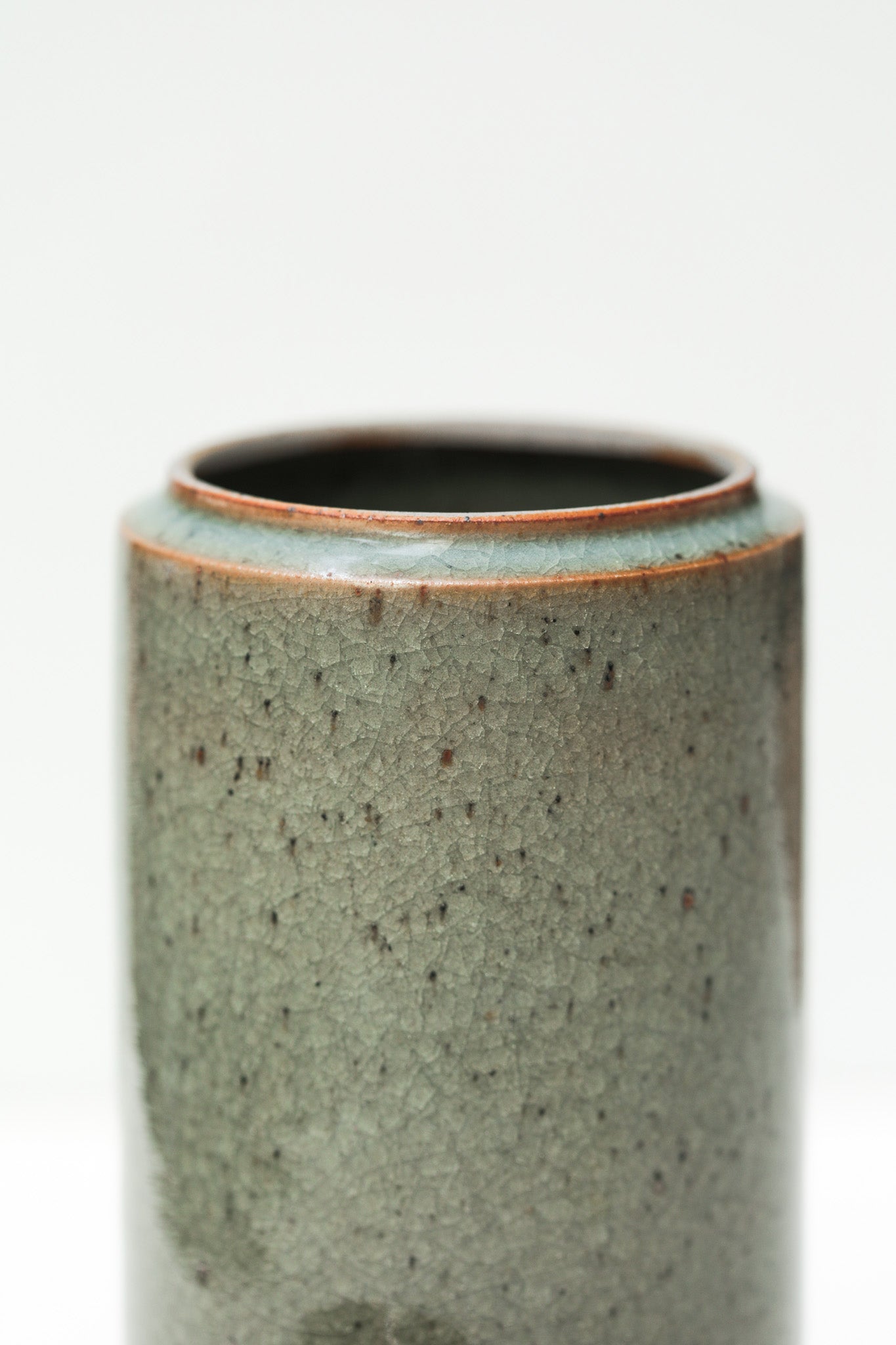 Florian Gadsby: Tall Lidded Jar