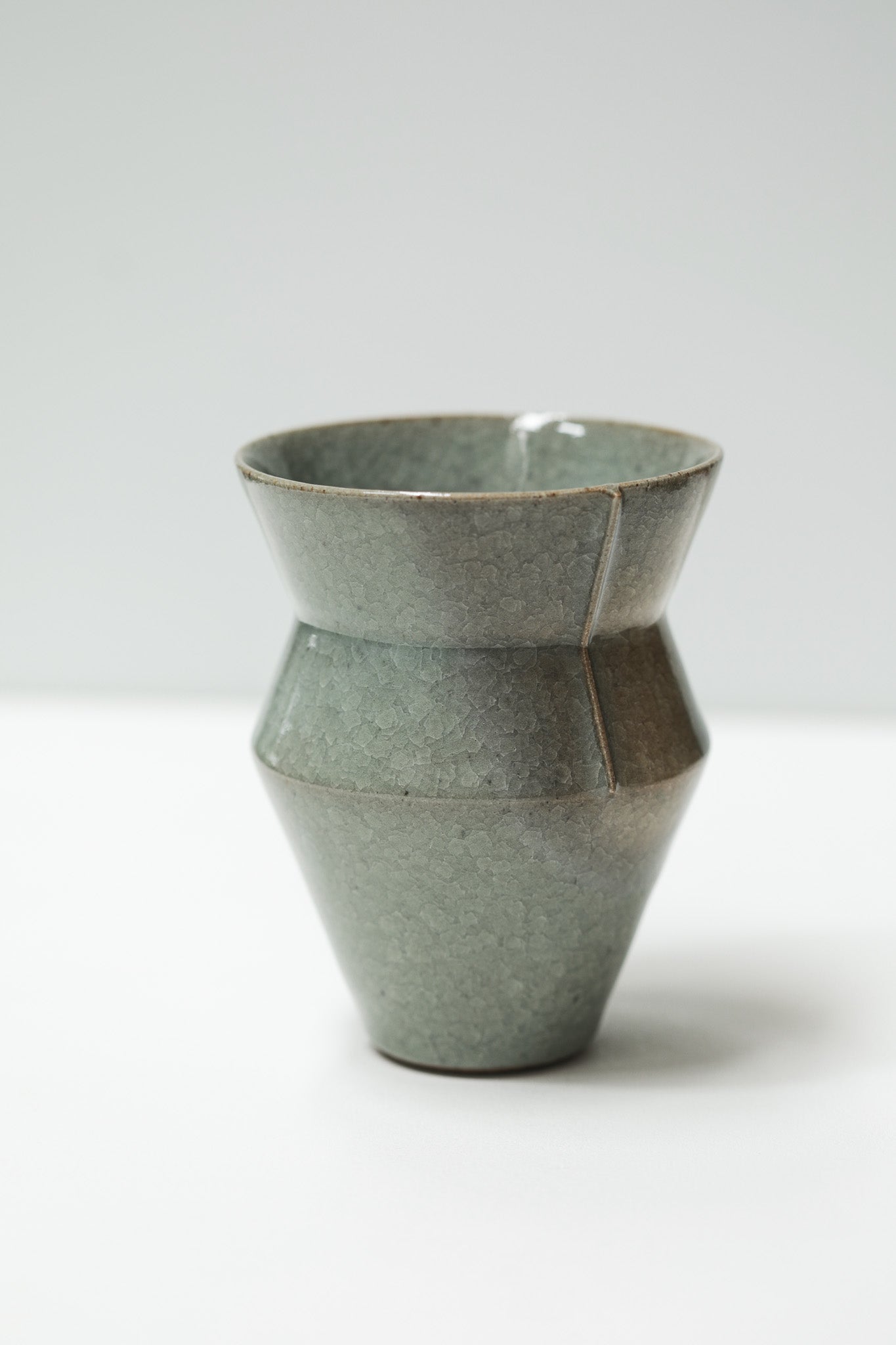 Florian Gadsby: Lined Vase