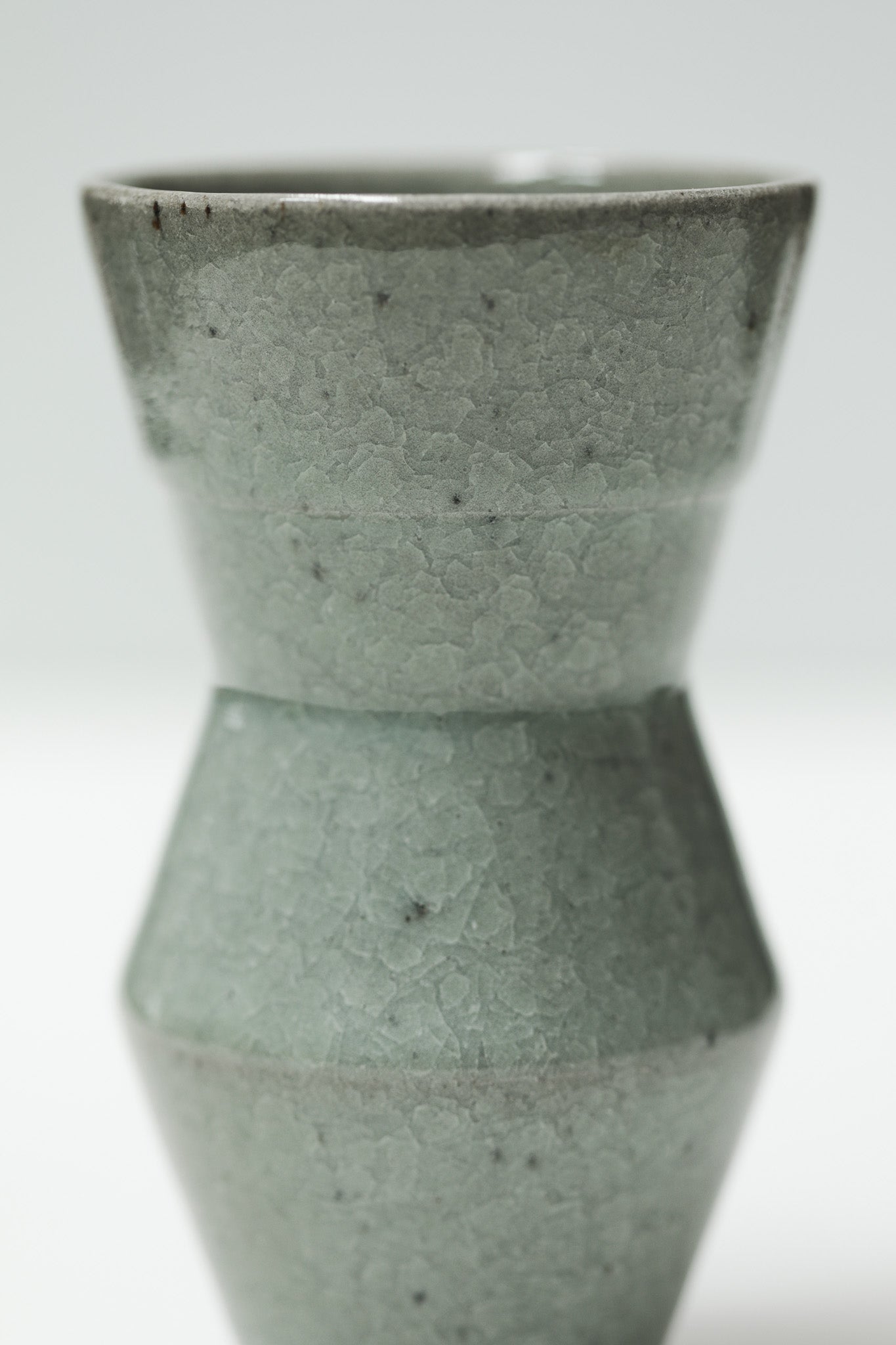 Florian Gadsby: Small Angular Vase