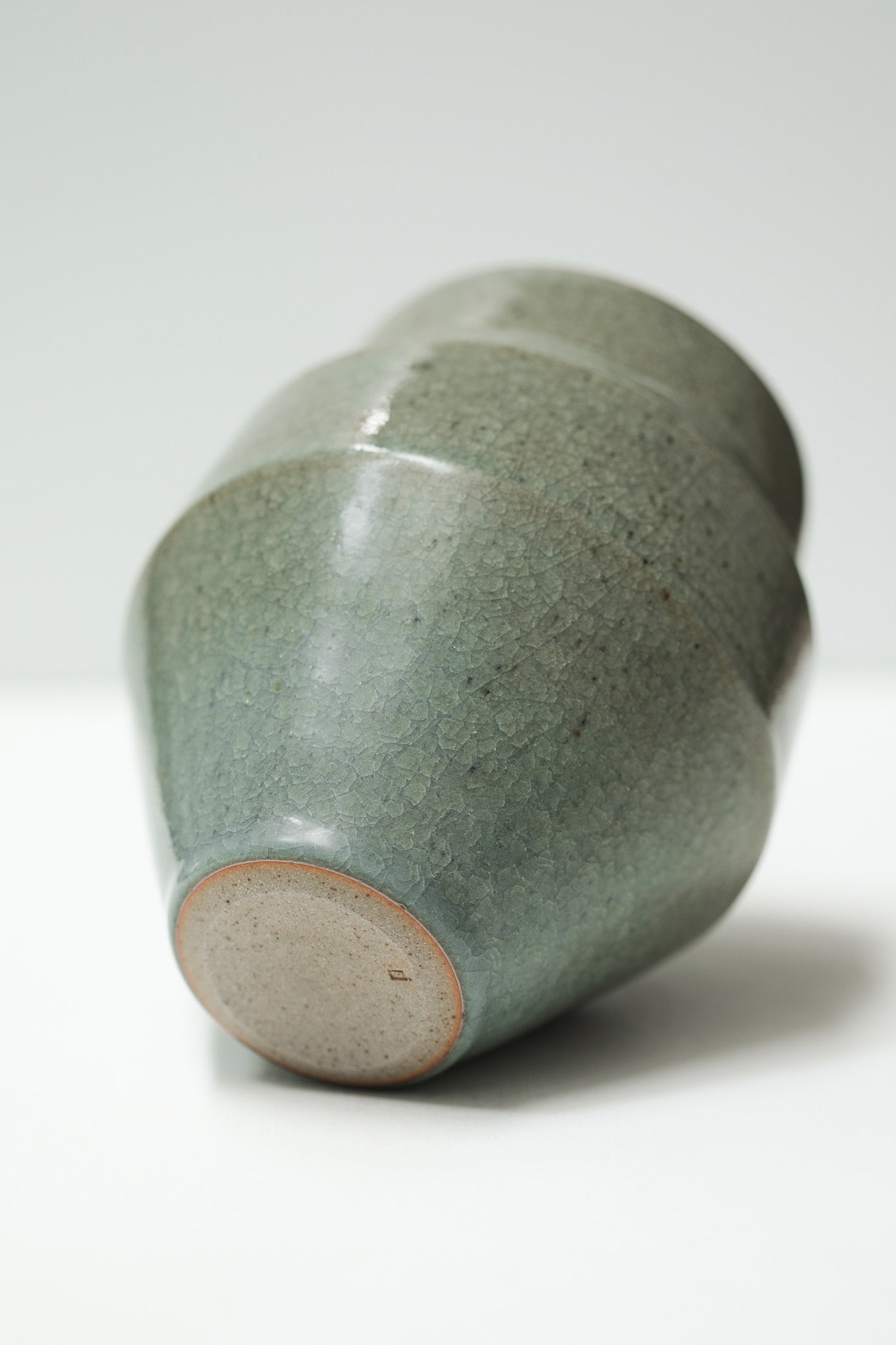 Florian Gadsby: Angular Vase