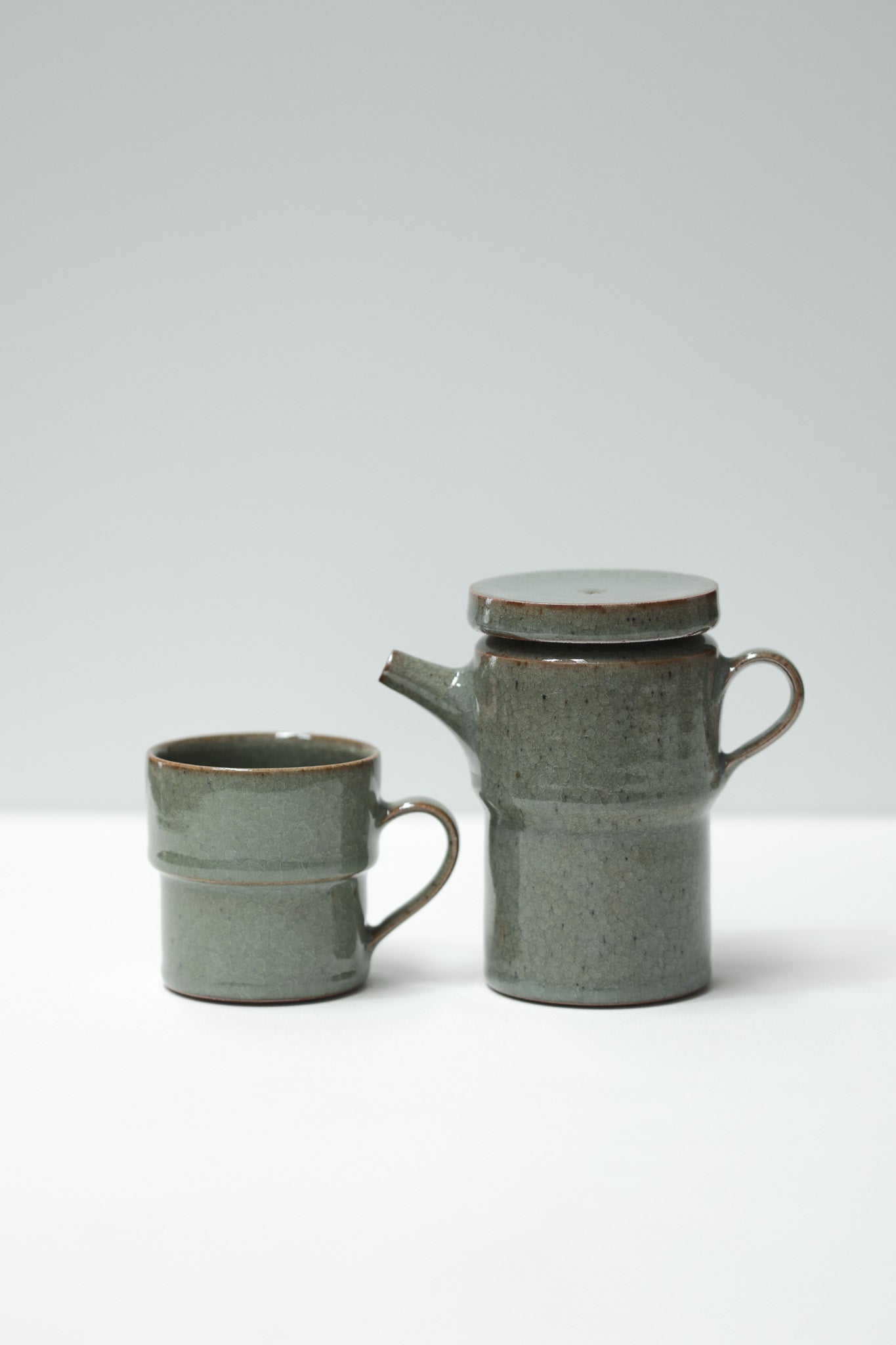 Florian Gadsby: Stepped Teaware for One