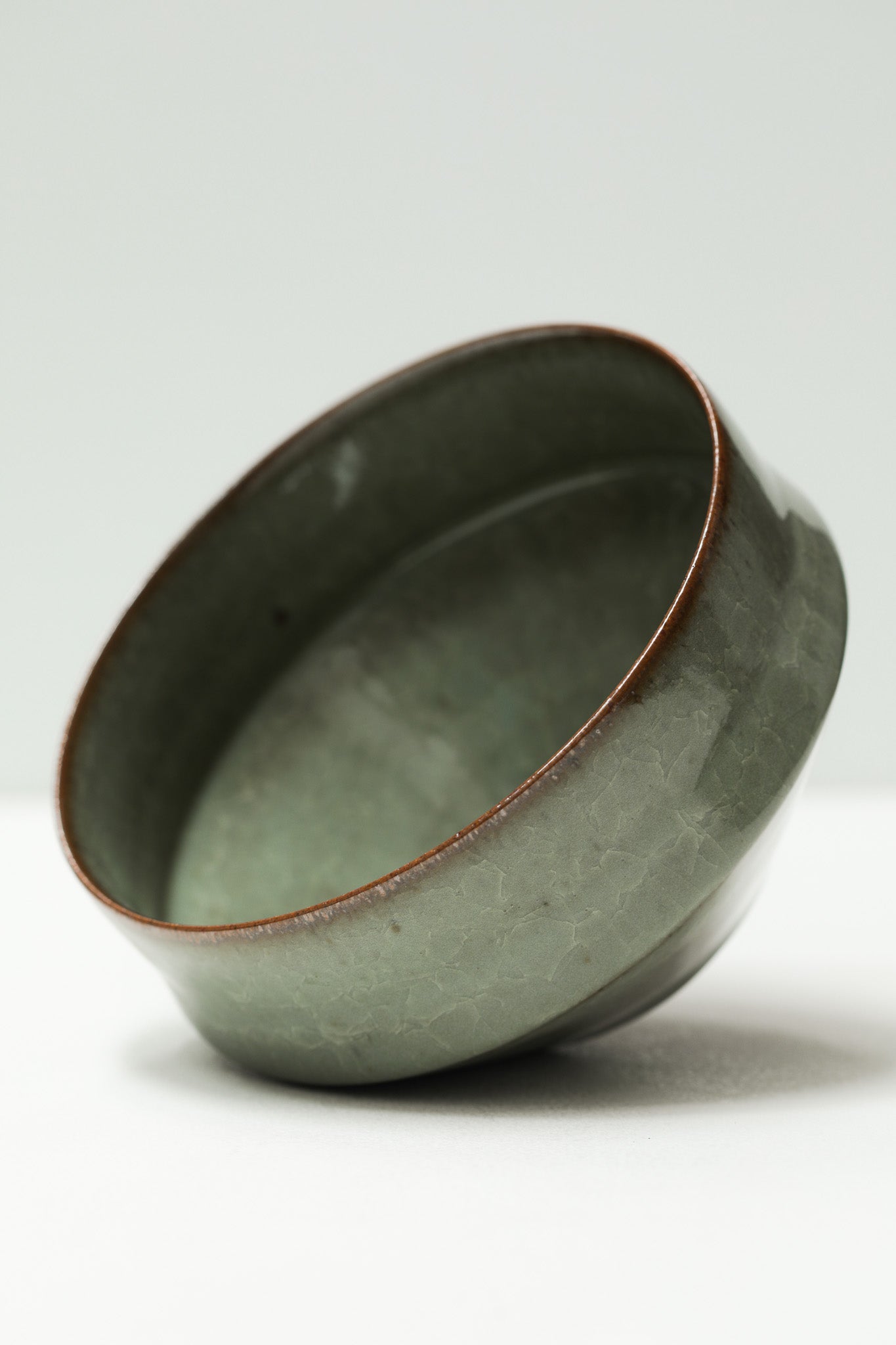Florian Gadsby: Shallow Angular Bowl