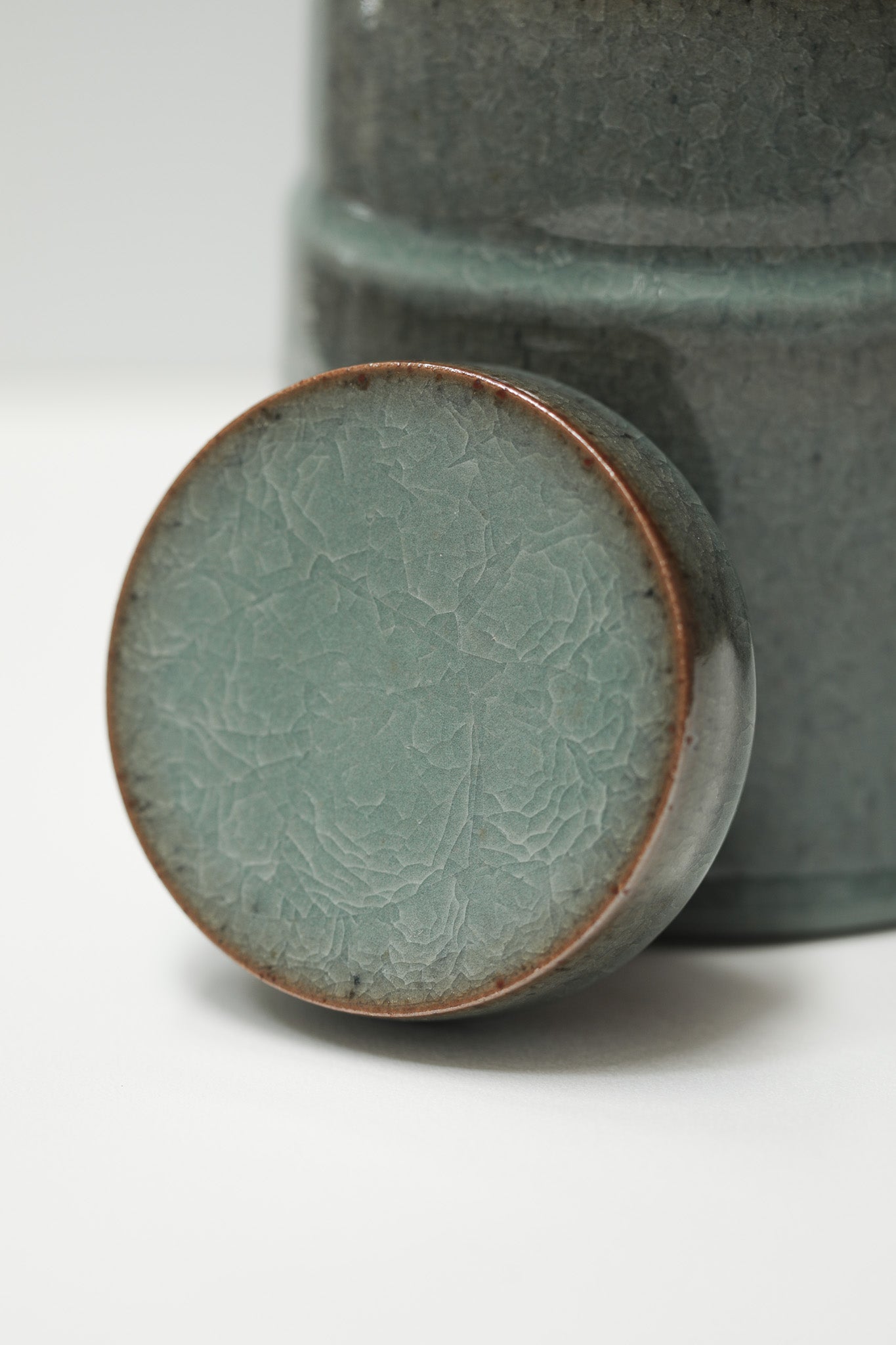 Florian Gadsby: Large Stepped Lidded Jar