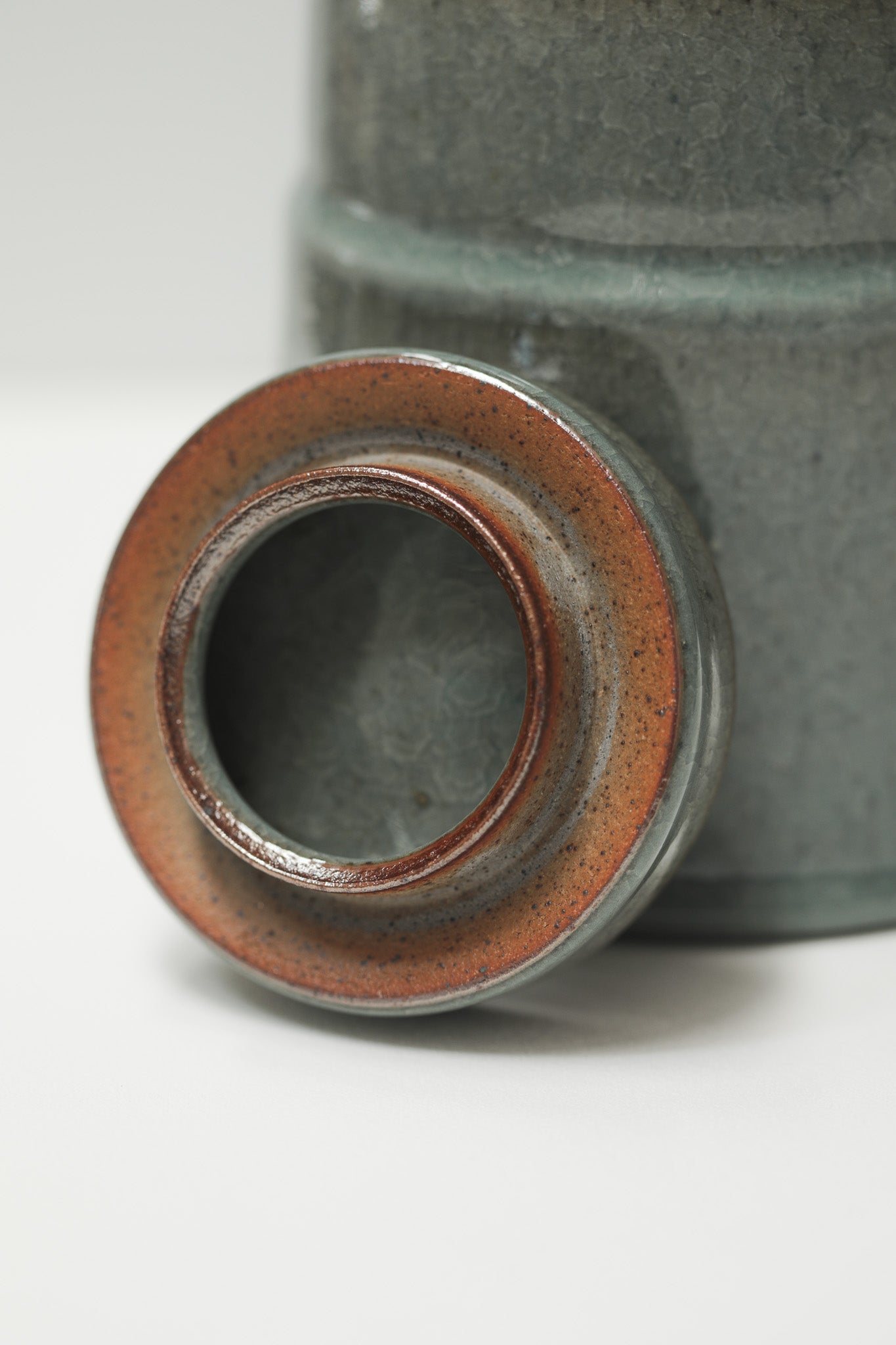 Florian Gadsby: Large Stepped Lidded Jar