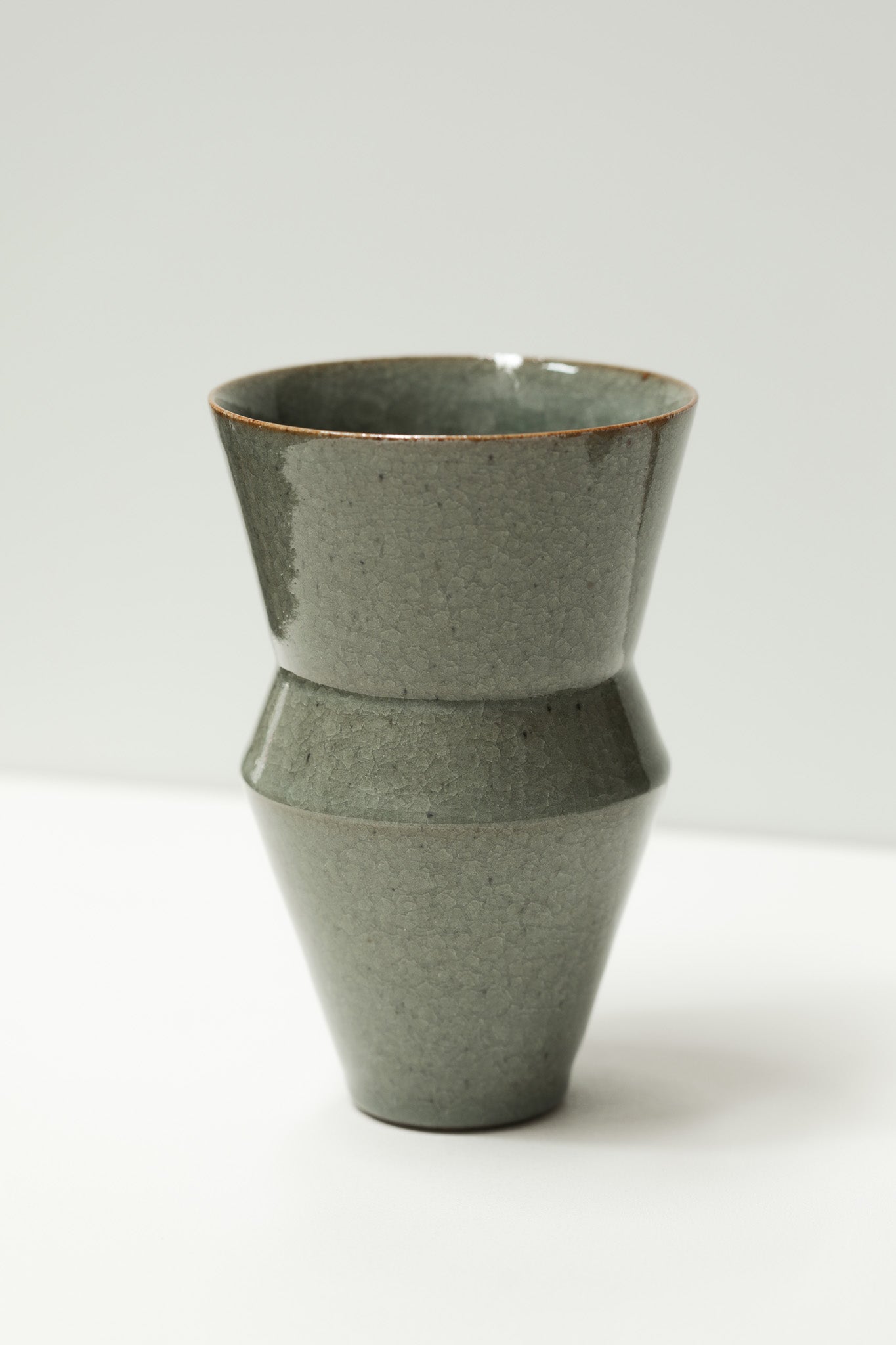 Florian Gadsby: Lined Vase