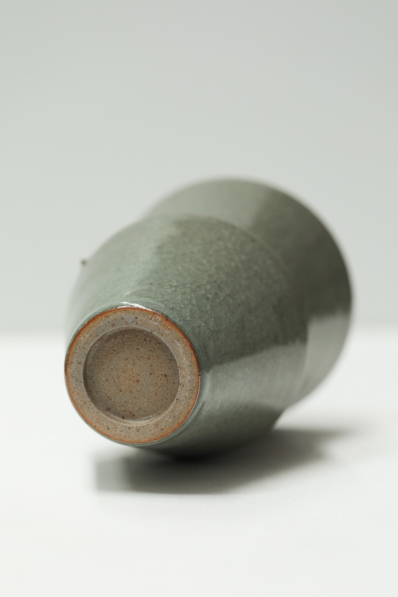 Florian Gadsby: Lined Vase