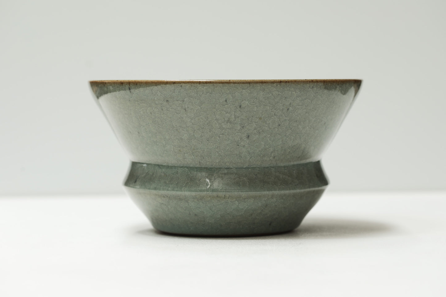 Florian Gadsby: Shallow Angular Bowl
