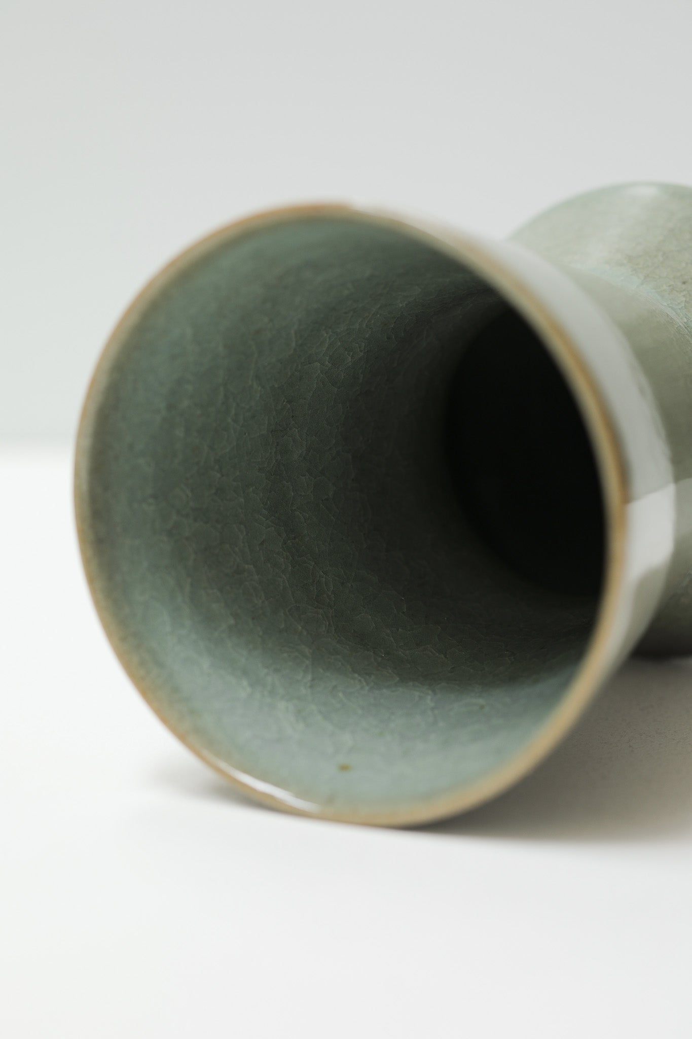 Florian Gadsby: Angular Vase