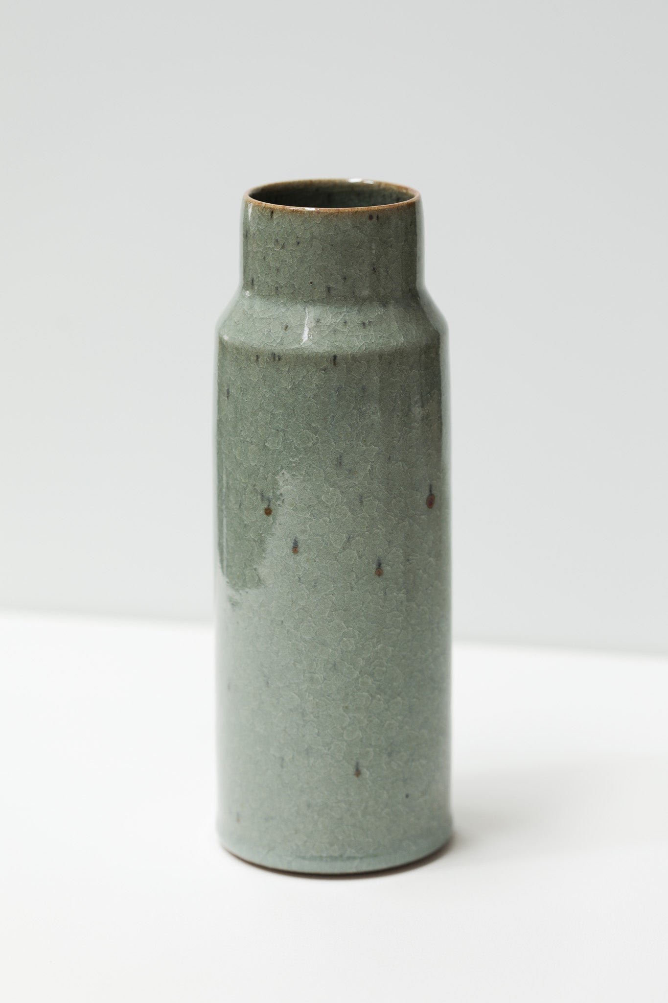 Florian Gadsby: Tall Cylindrical Stepped Vase