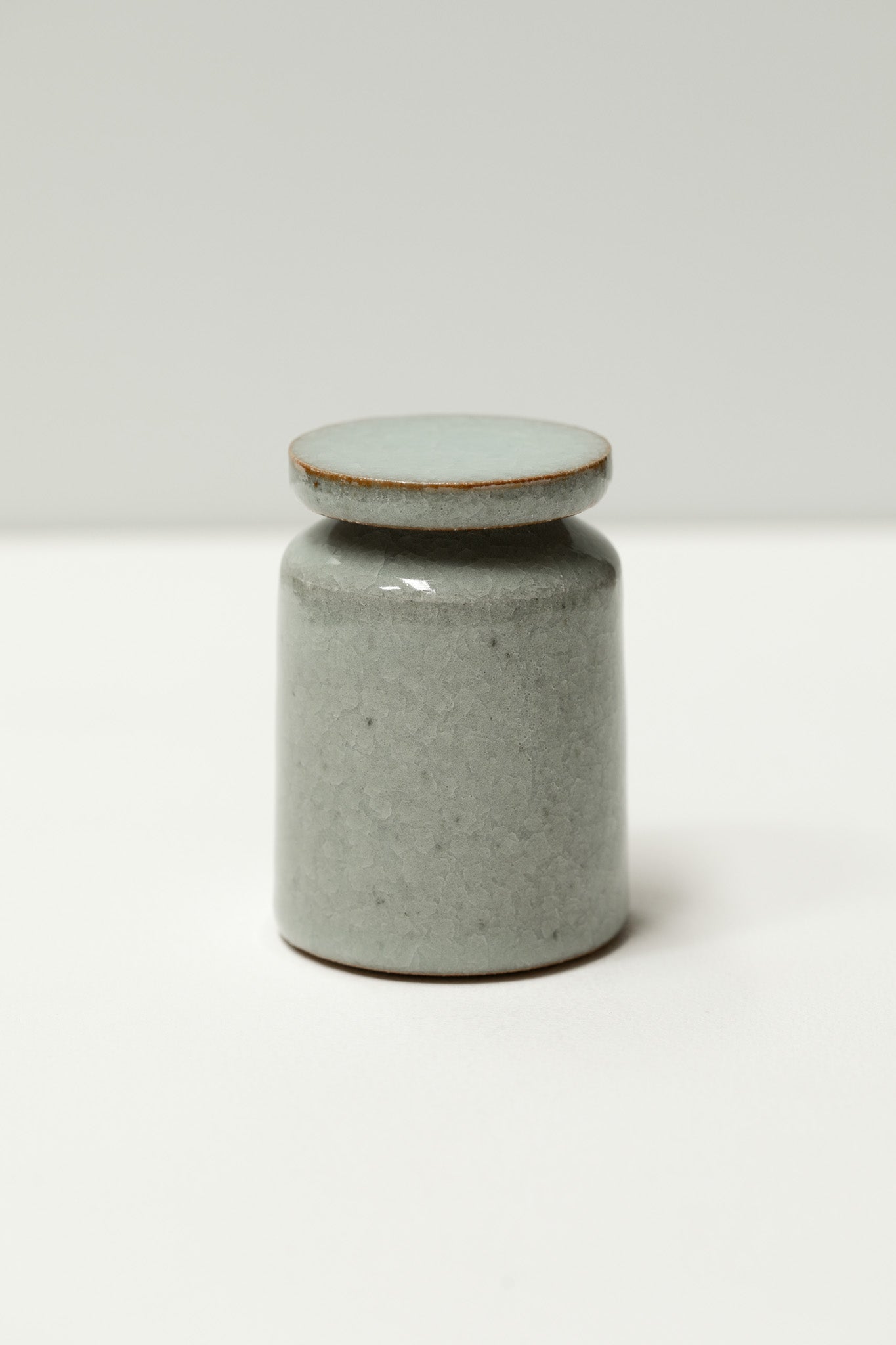 Florian Gadsby: Miniature Lidded Jar
