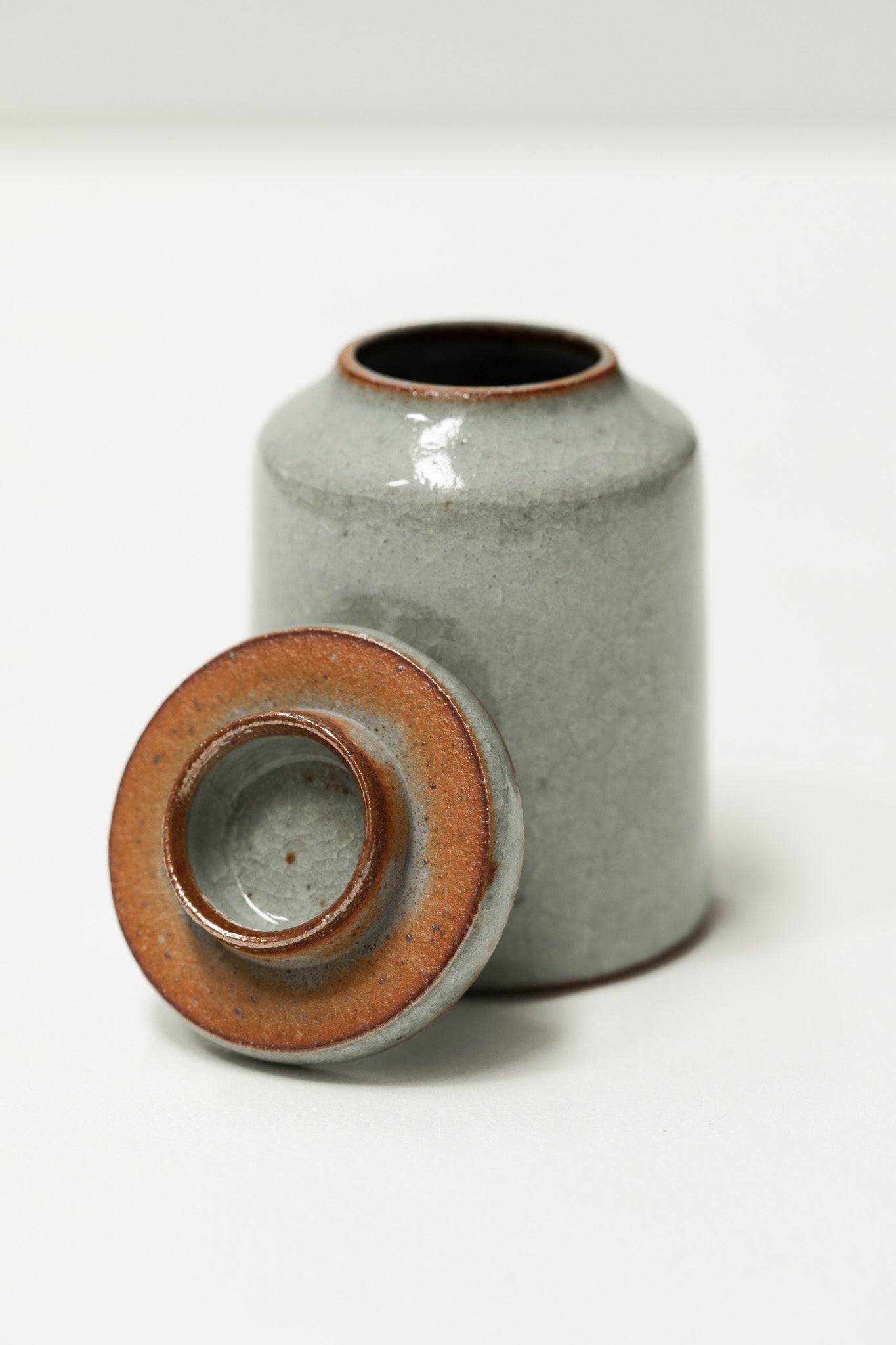 Florian Gadsby: Miniature Lidded Jar