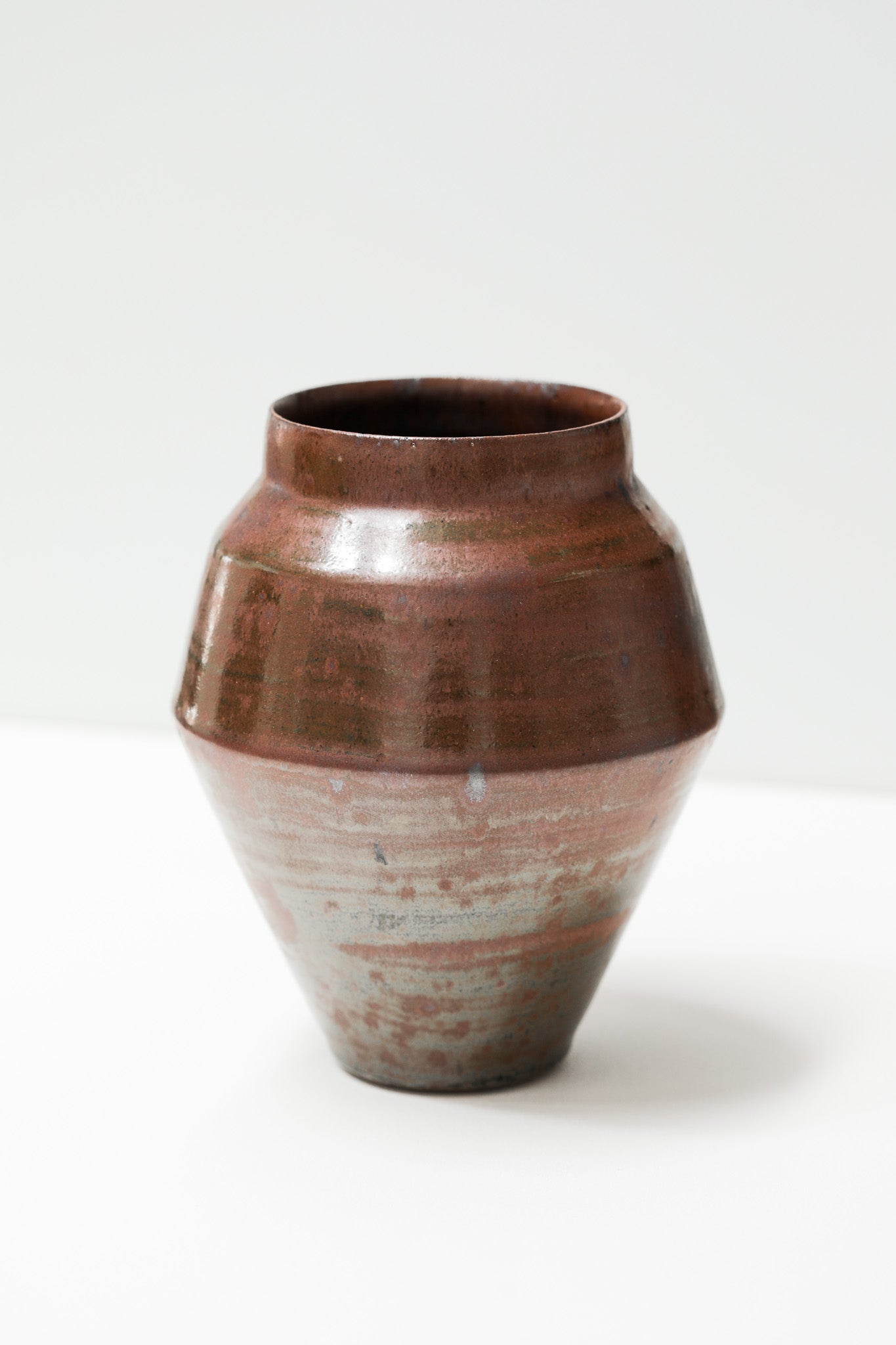 Florian Gadsby: Angular Vase