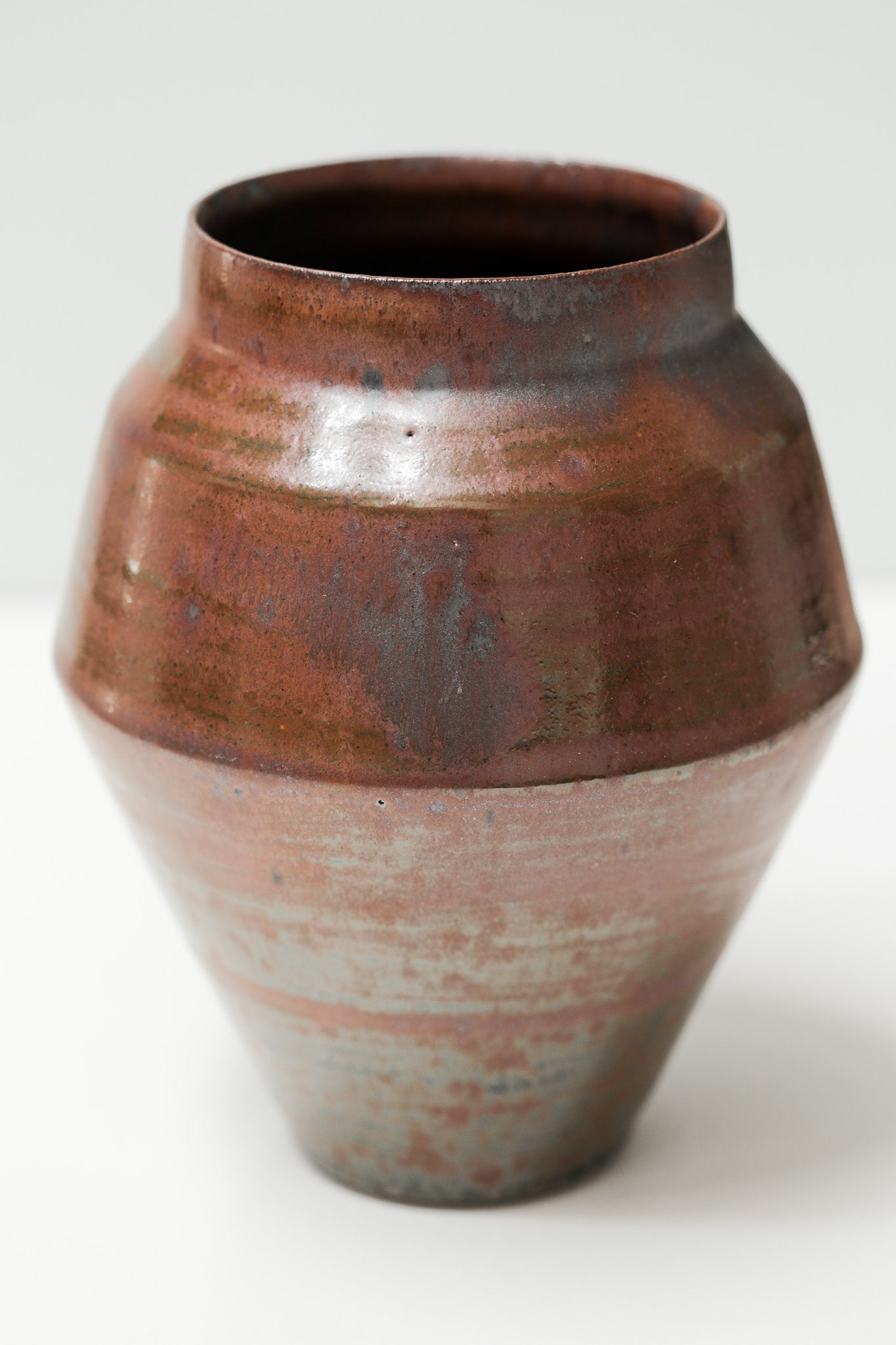 Florian Gadsby: Angular Vase