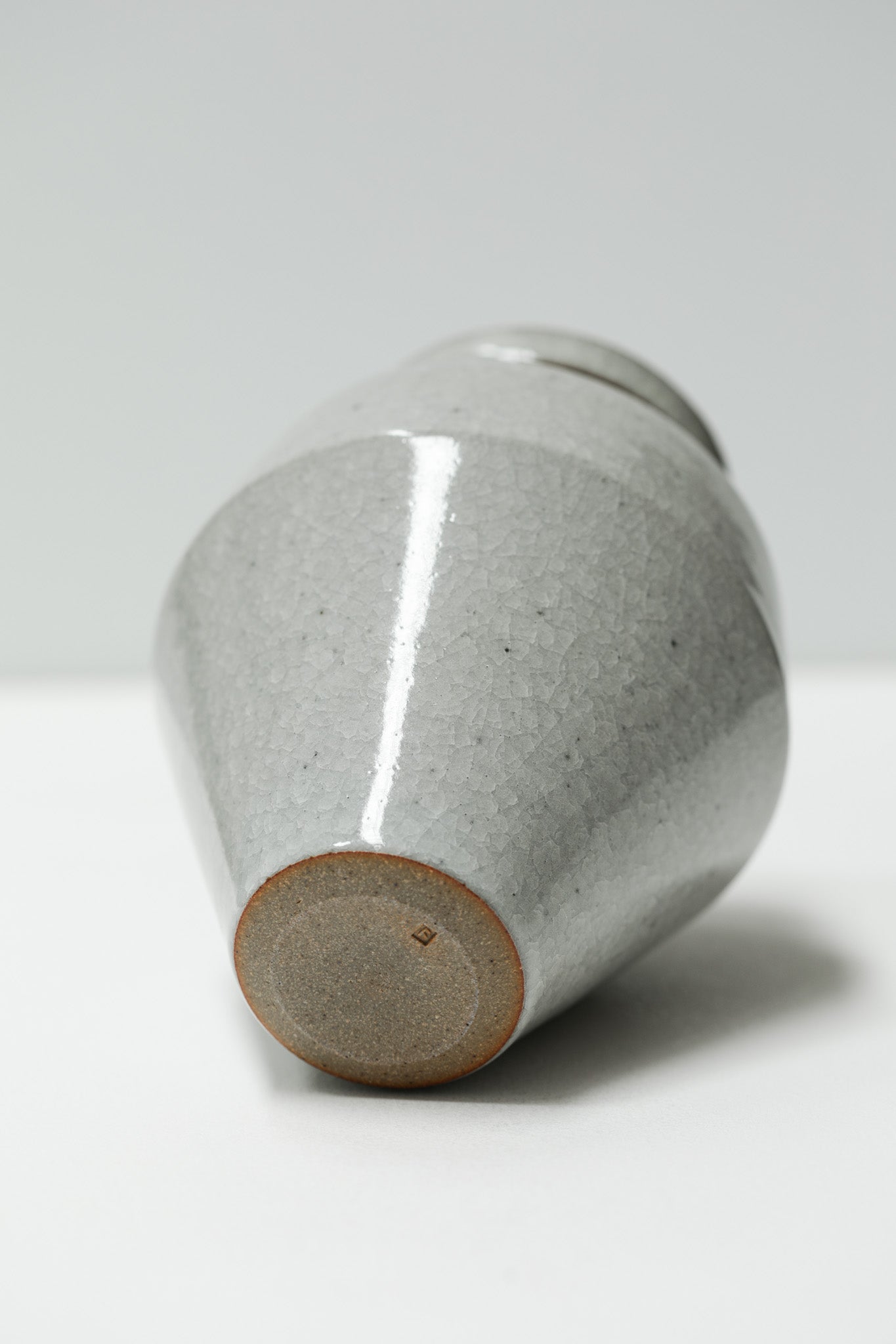 Florian Gadsby: Angular Lidded Urn
