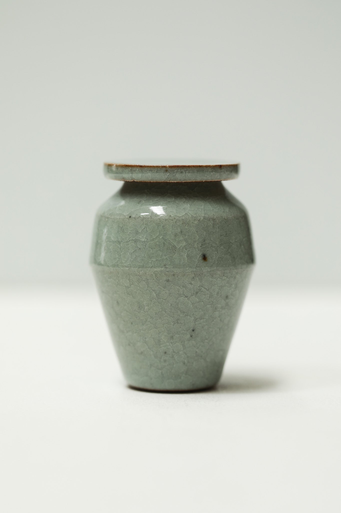 Florian Gadsby: Miniature Lidded Jar