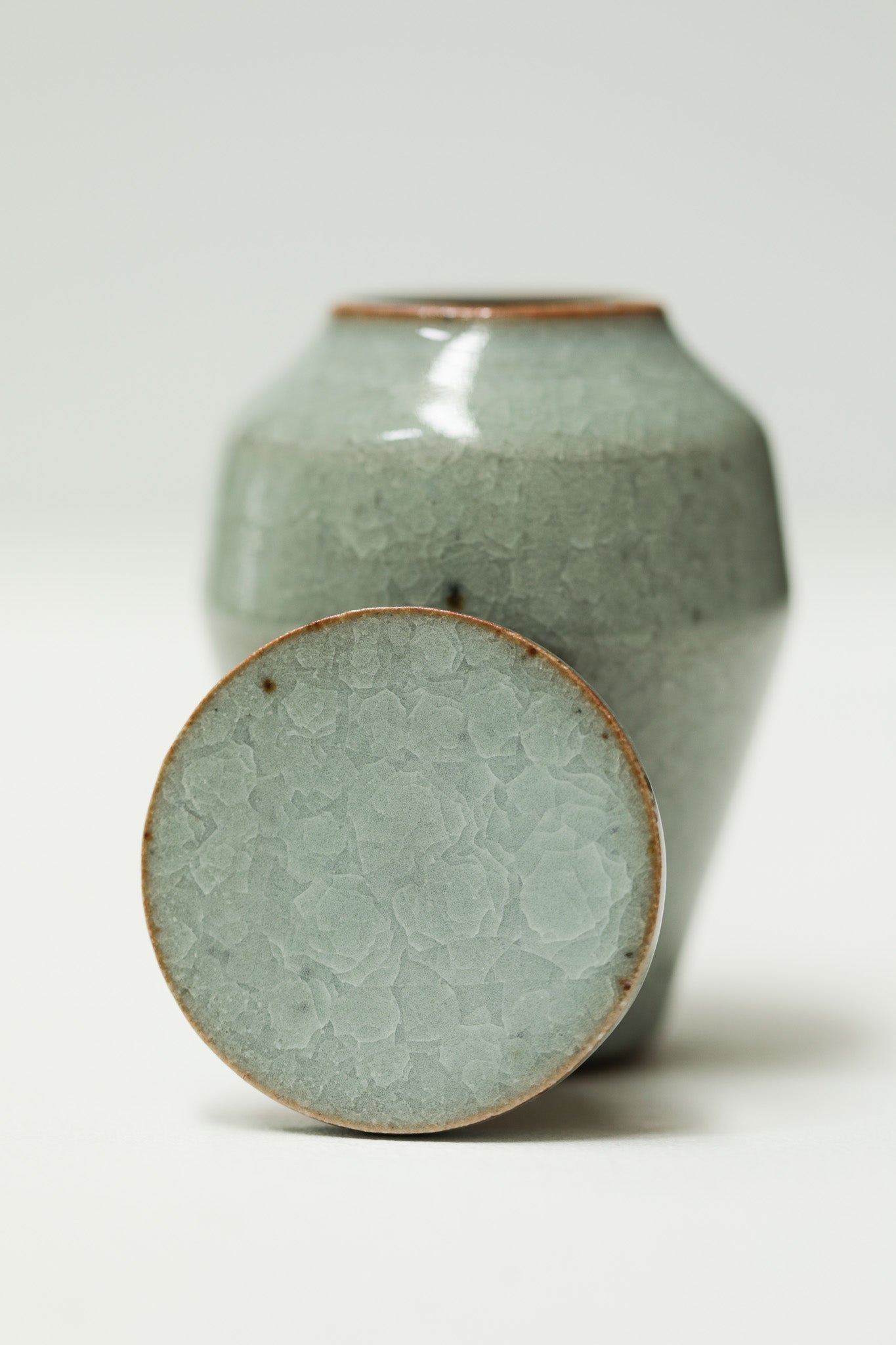 Florian Gadsby: Miniature Lidded Jar