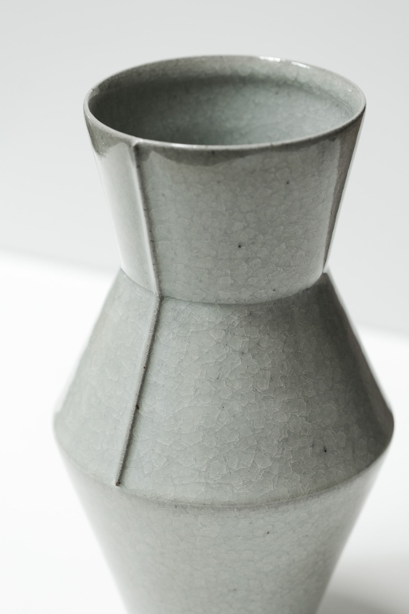 Florian Gadsby: Tall Lined Vase