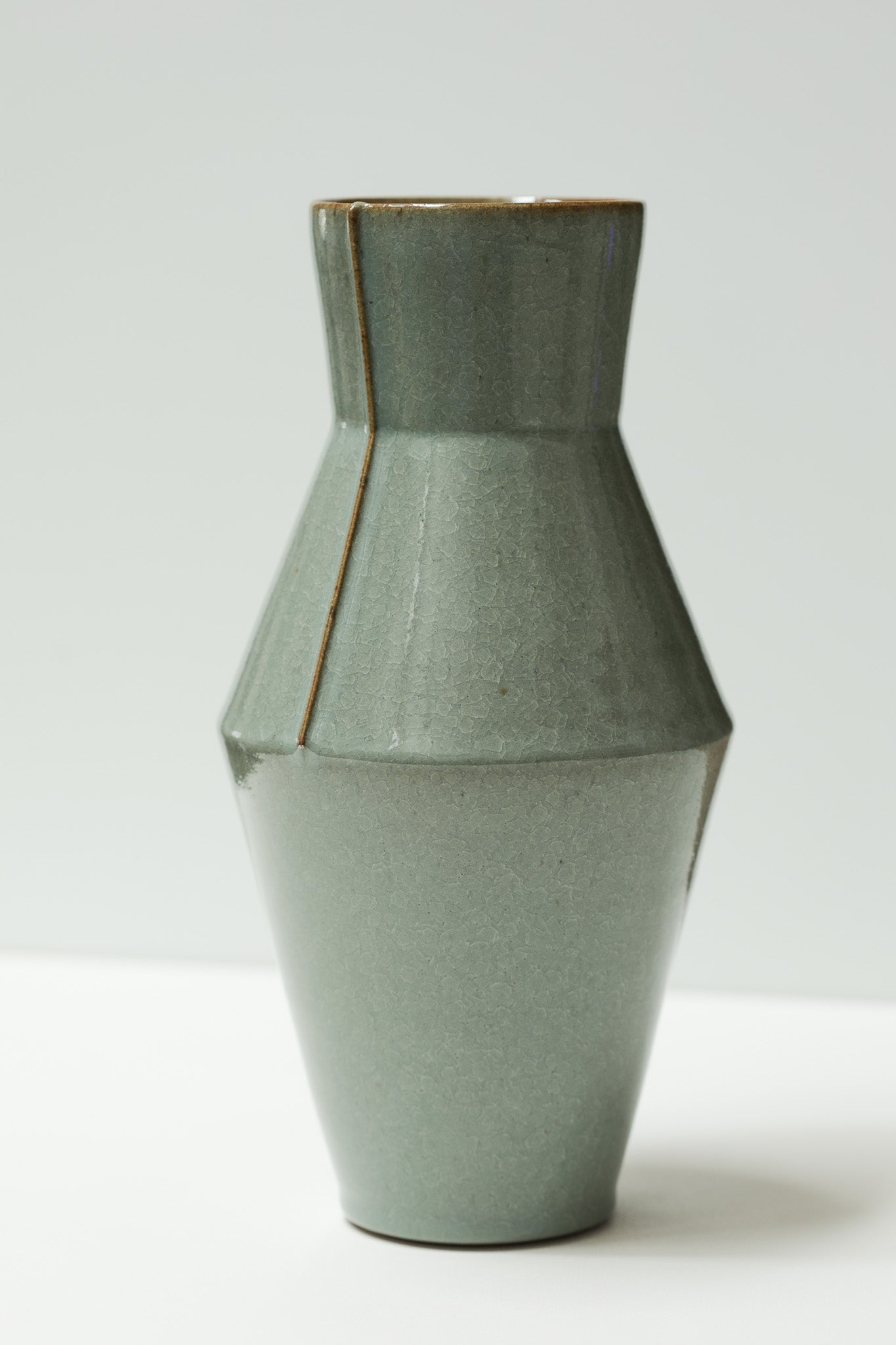 Florian Gadsby: Tall Lined Vase