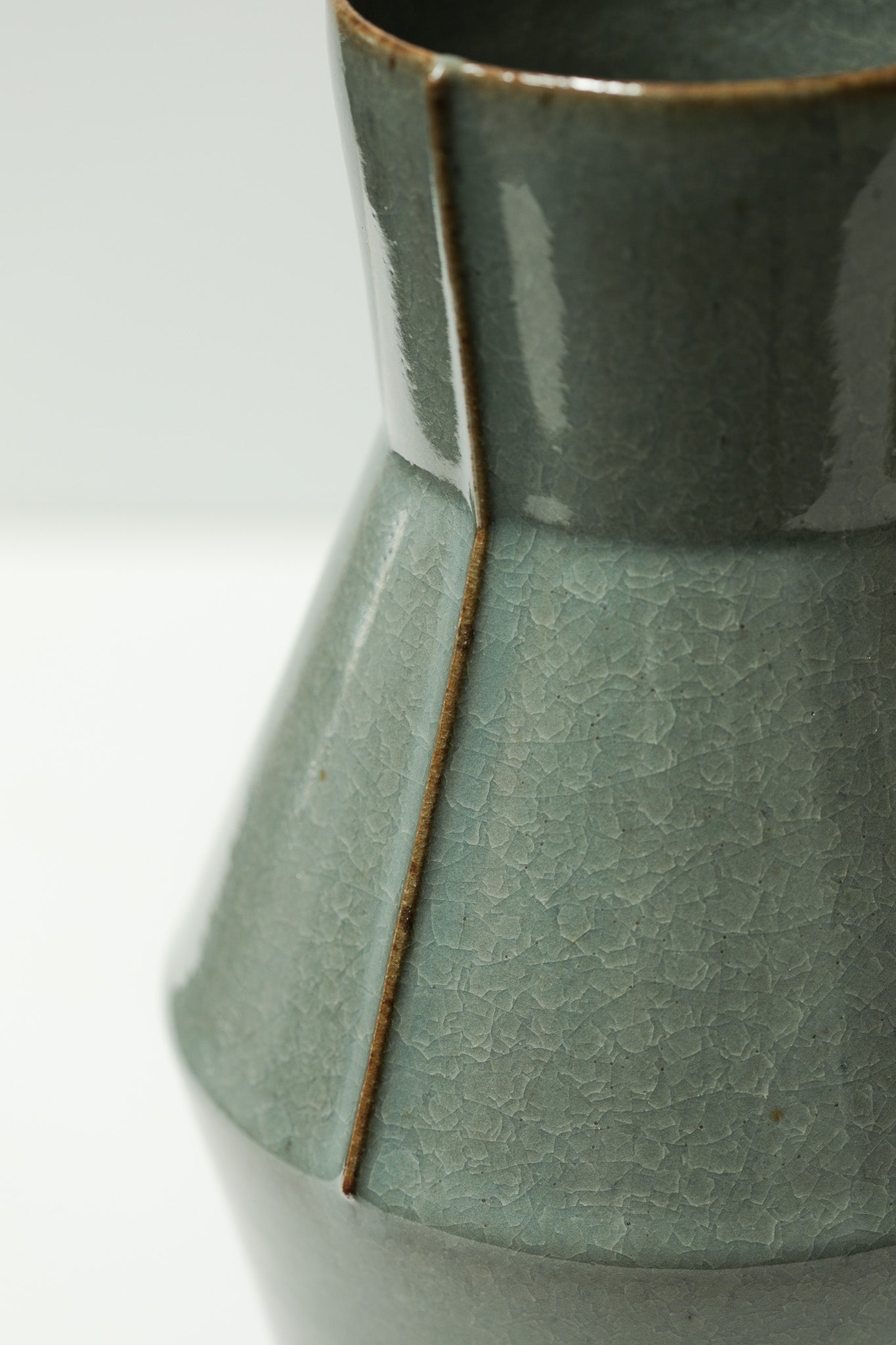 Florian Gadsby: Tall Lined Vase