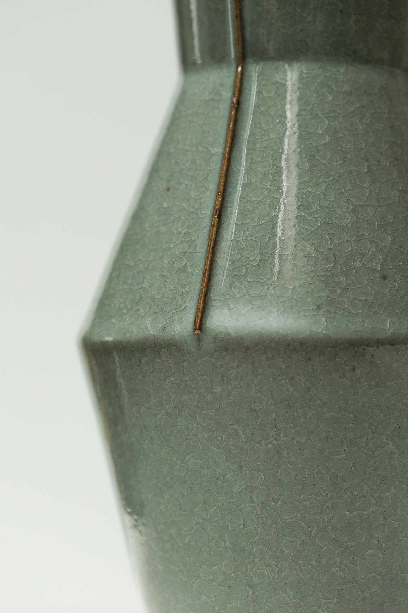 Florian Gadsby: Tall Lined Vase