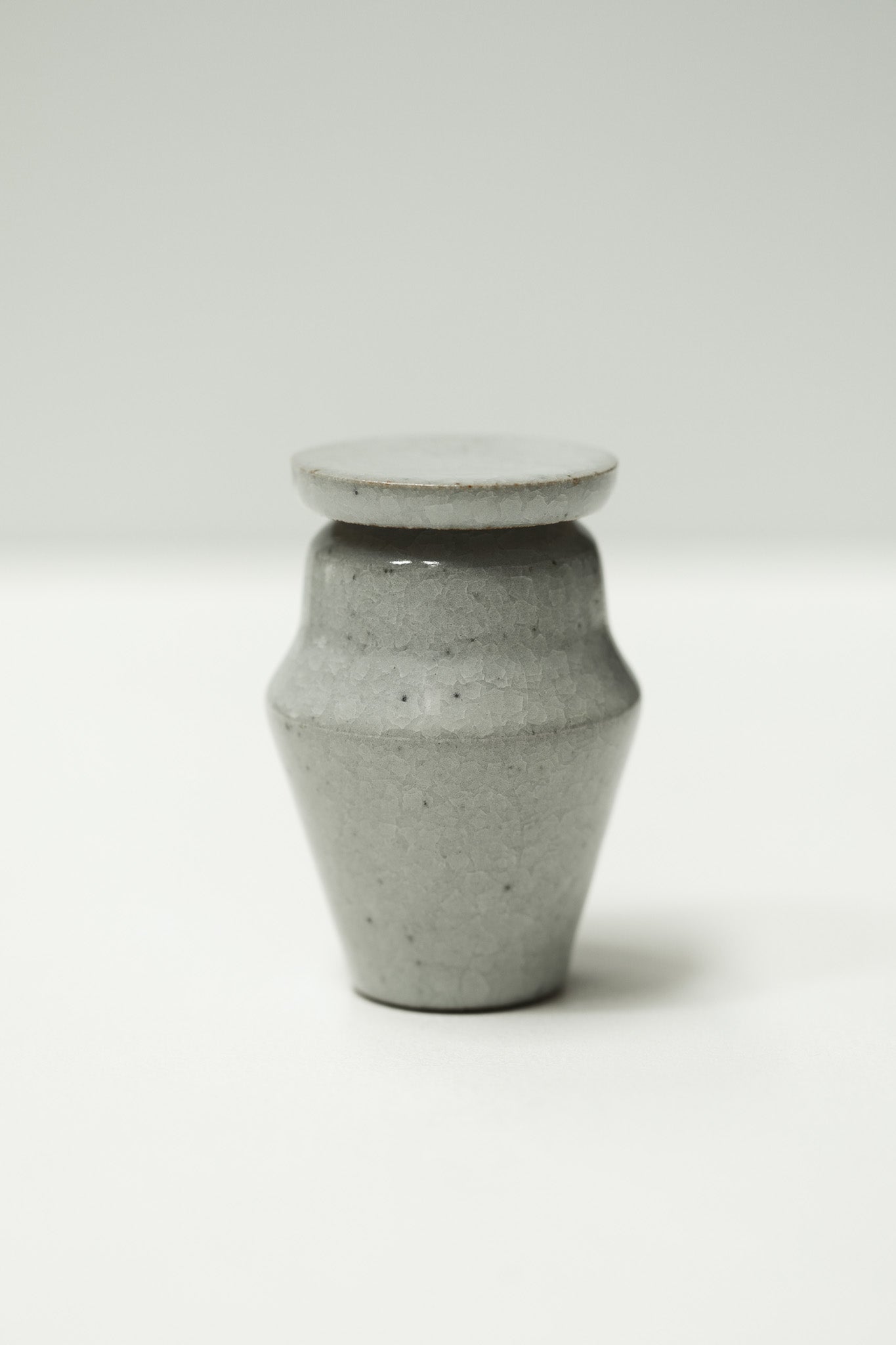 Florian Gadsby: Miniature Lidded Jar