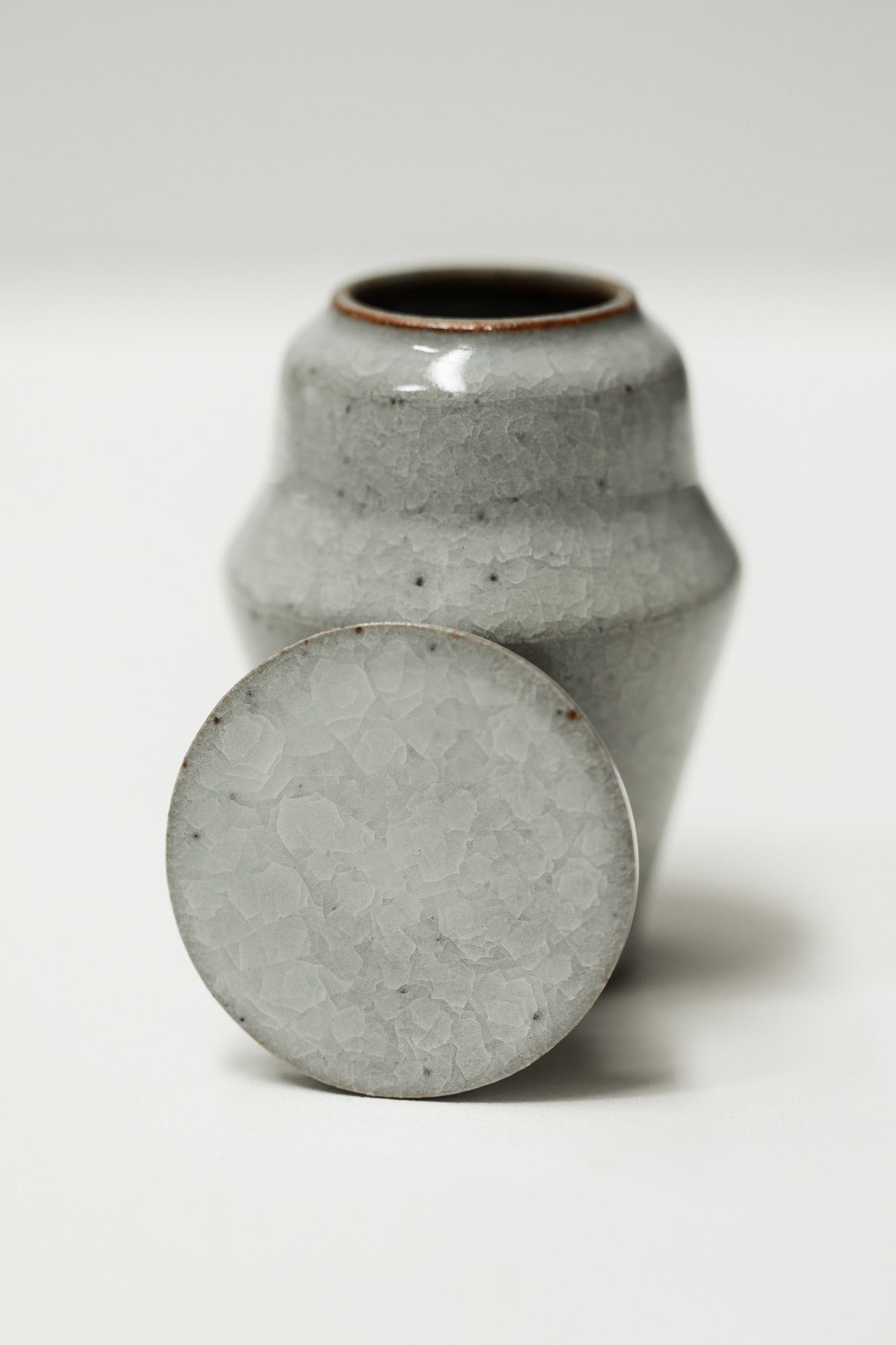 Florian Gadsby: Miniature Lidded Jar