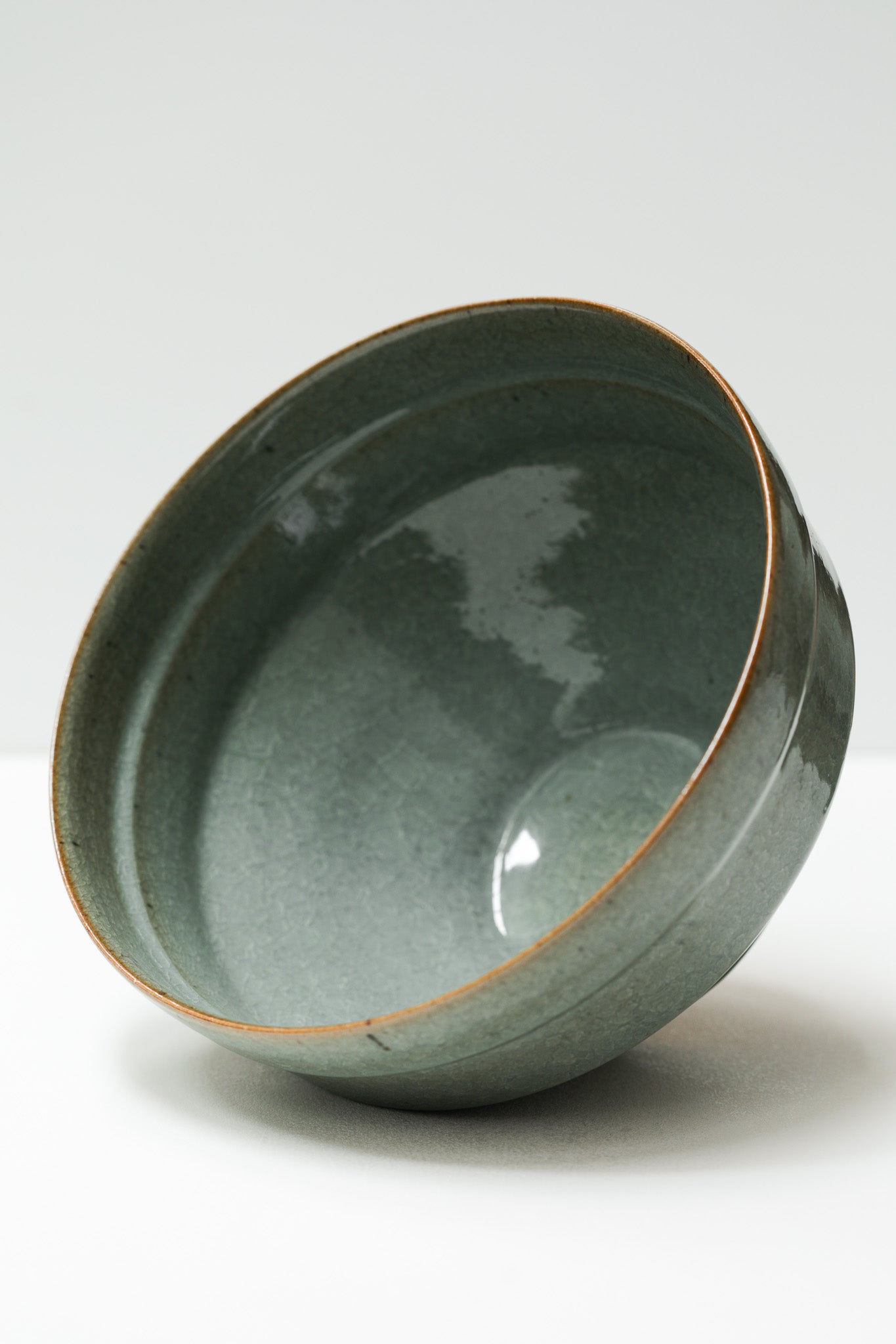 Florian Gadsby: Large Stepped Bowl