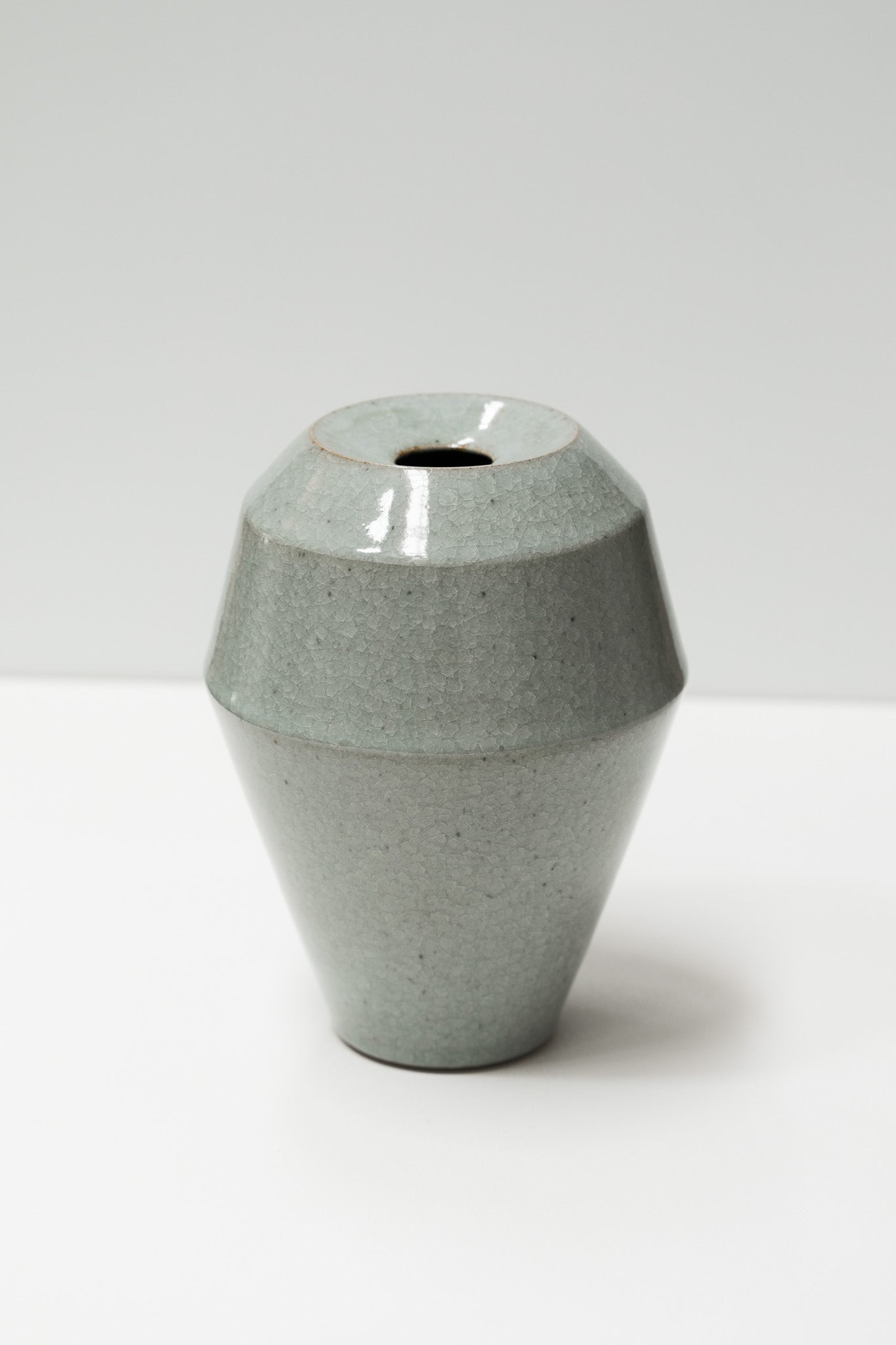 Florian Gadsby: Large Angular Bud Vase