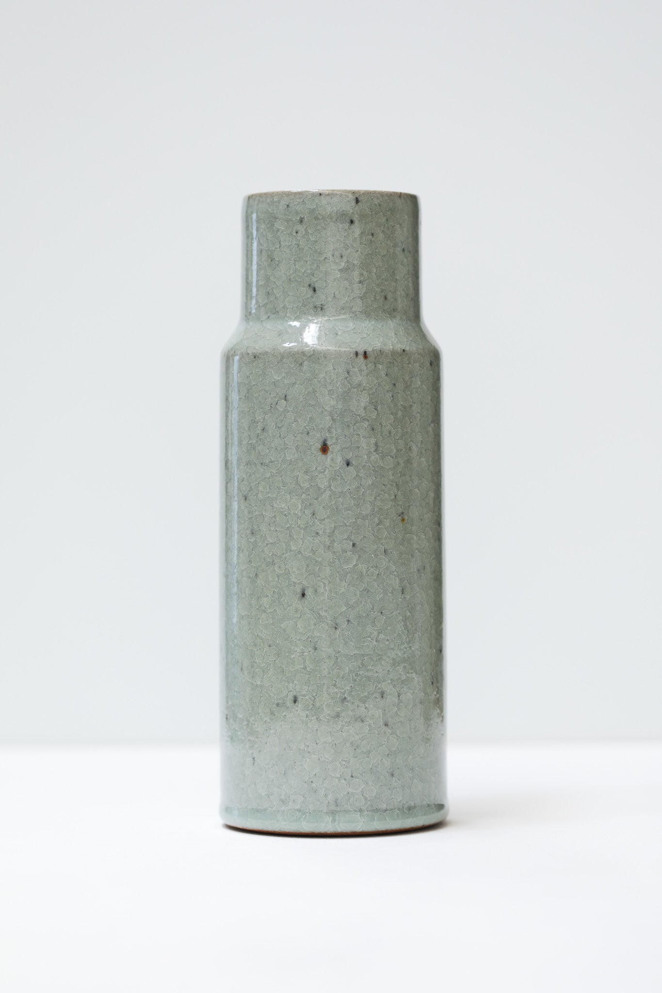 Florian Gadsby: Stepped Cylindrical Vase