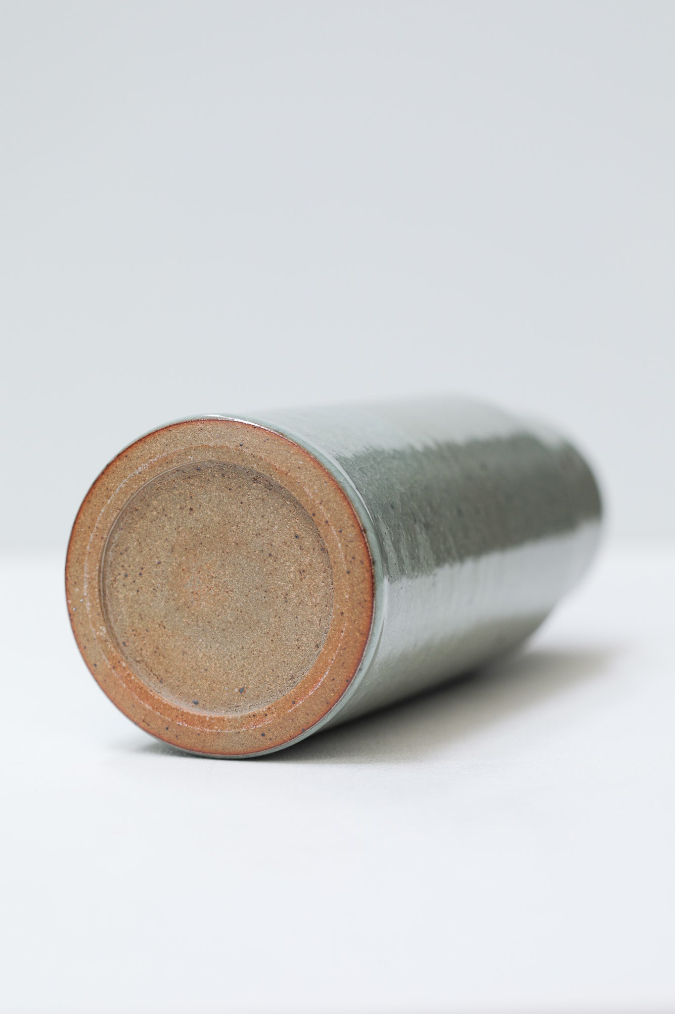Florian Gadsby: Stepped Cylindrical Vase