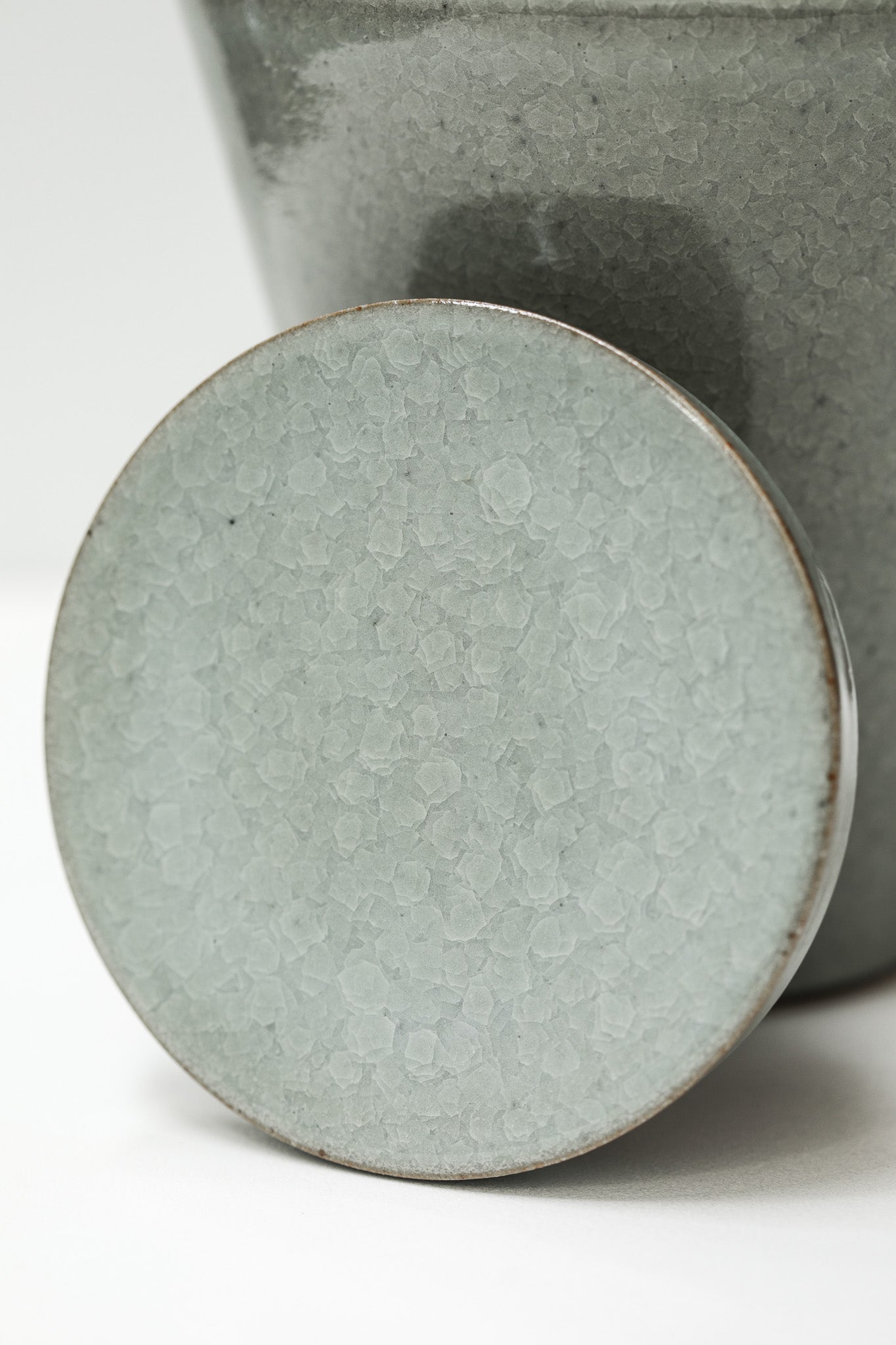 Florian Gadsby: Large Angular Lidded Urn