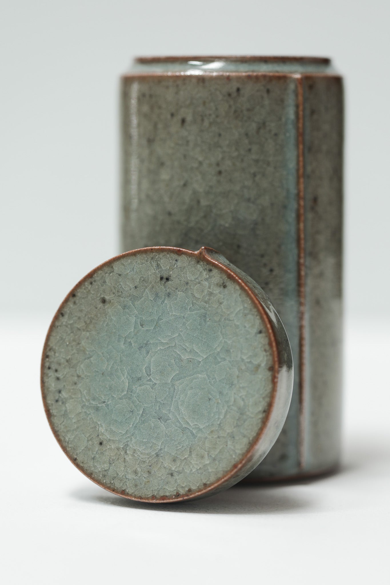 Florian Gadsby: Medium Lined Lidded Jar