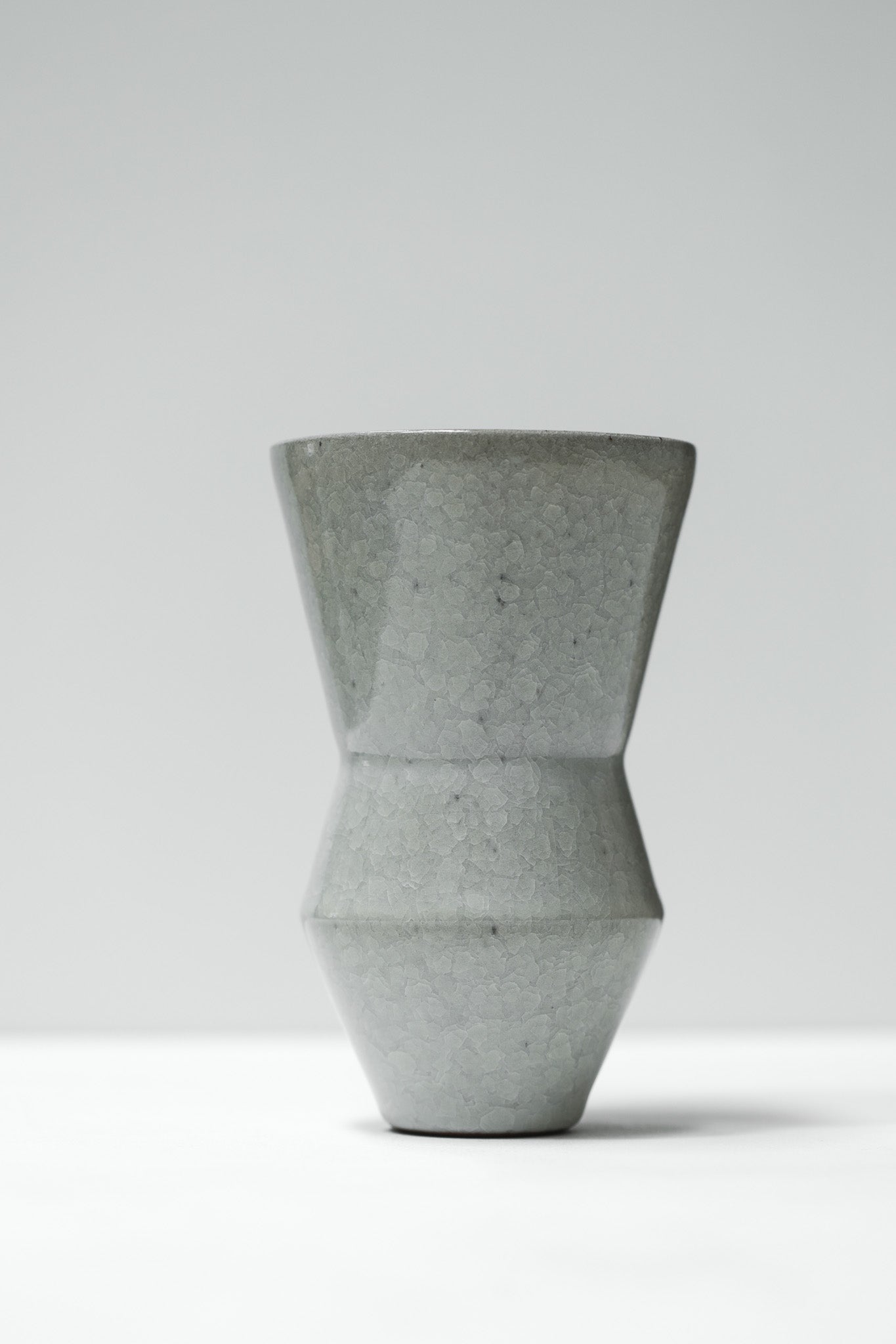 Florian Gadsby: Angular Vase