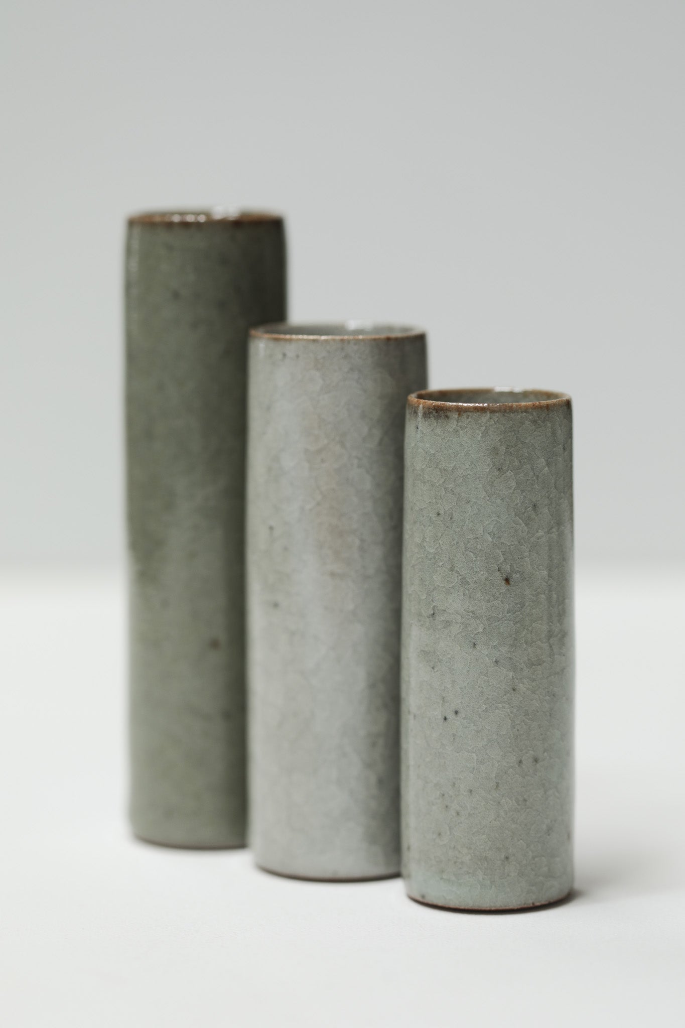 Florian Gadsby: Trio of Small Cylindrical Vases