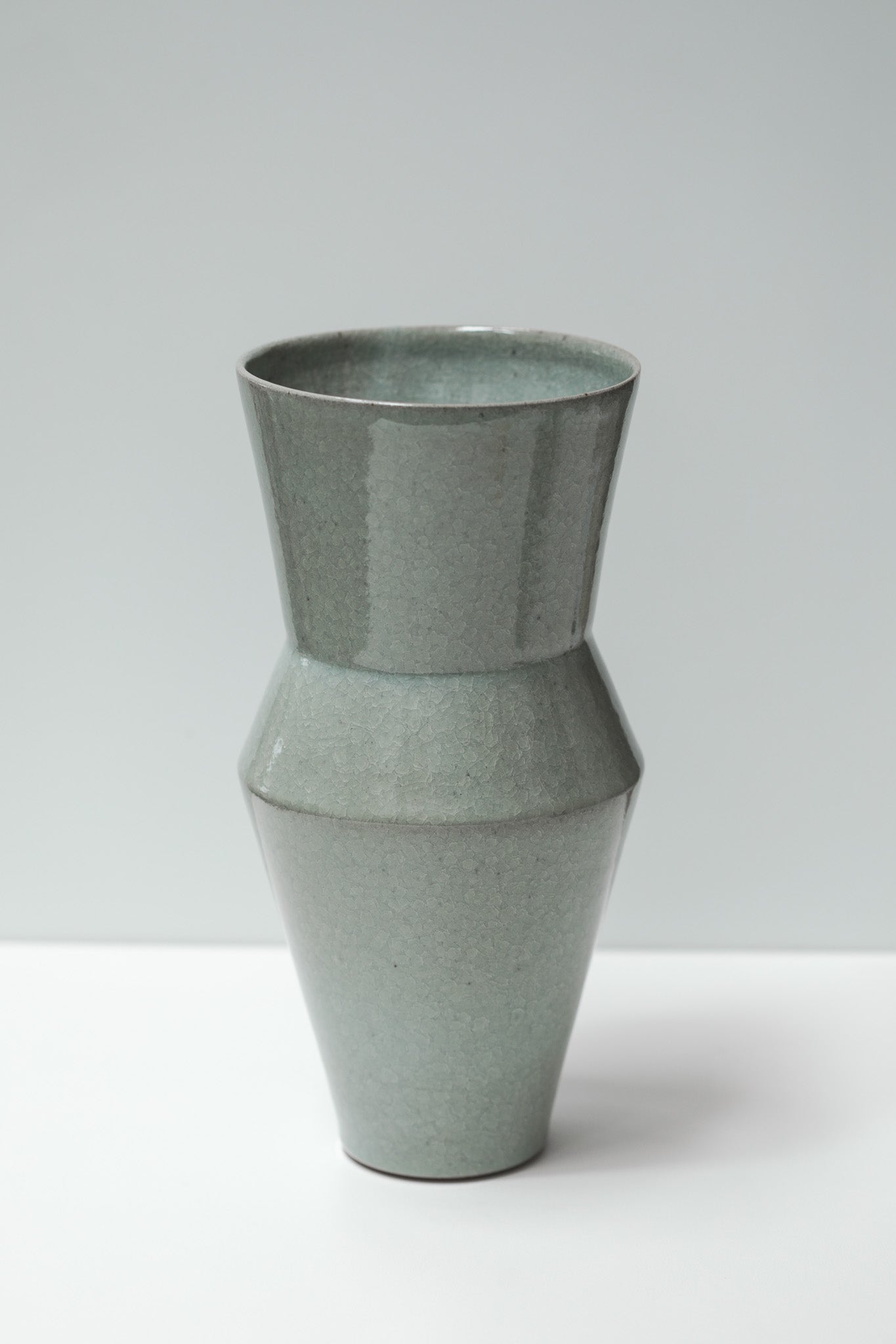 Florian Gadsby: Tall Lined Vase